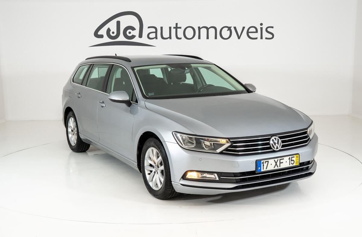 VOLKSWAGEN Passat 1.5 TSI Confortline DSG