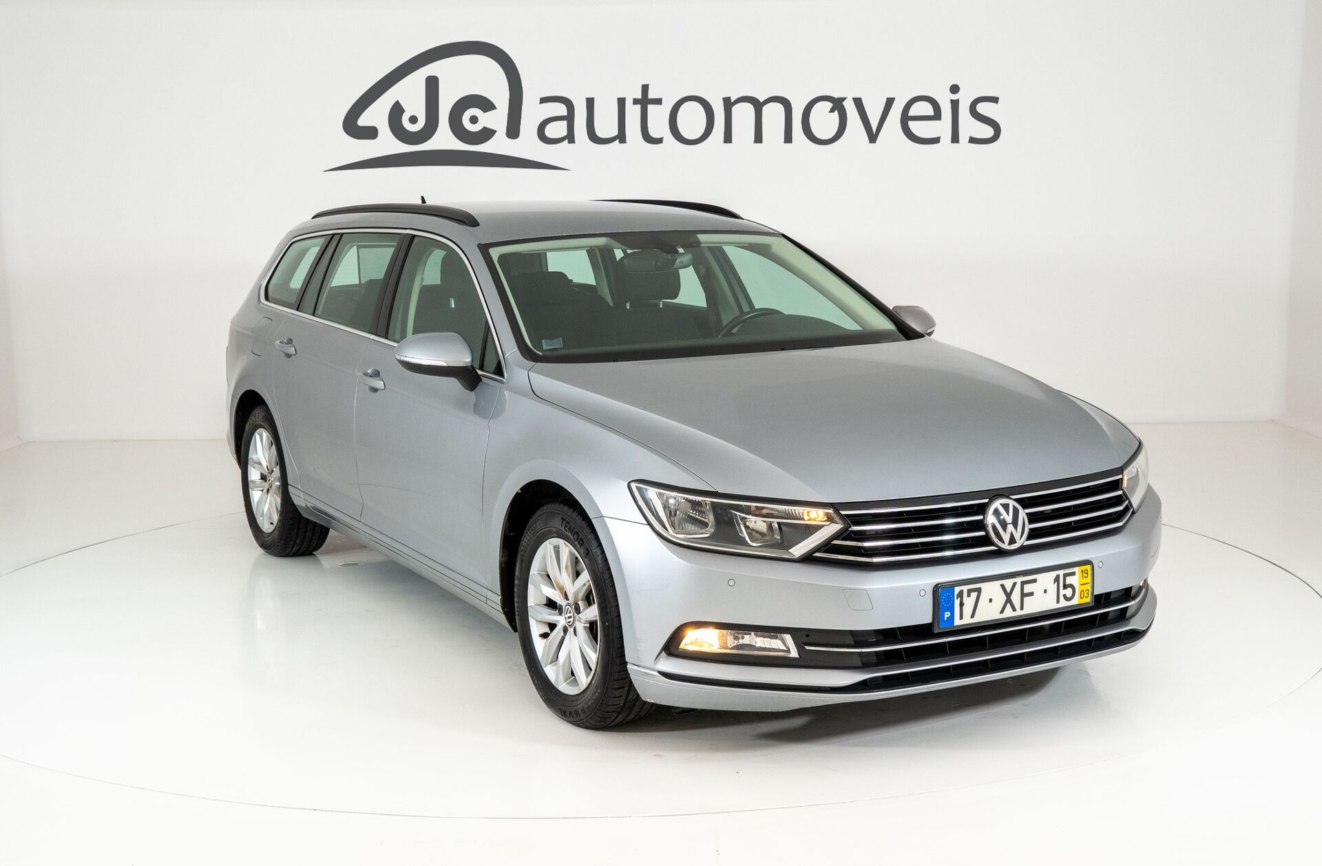 VOLKSWAGEN Passat 1.5 TSI Confortline DSG