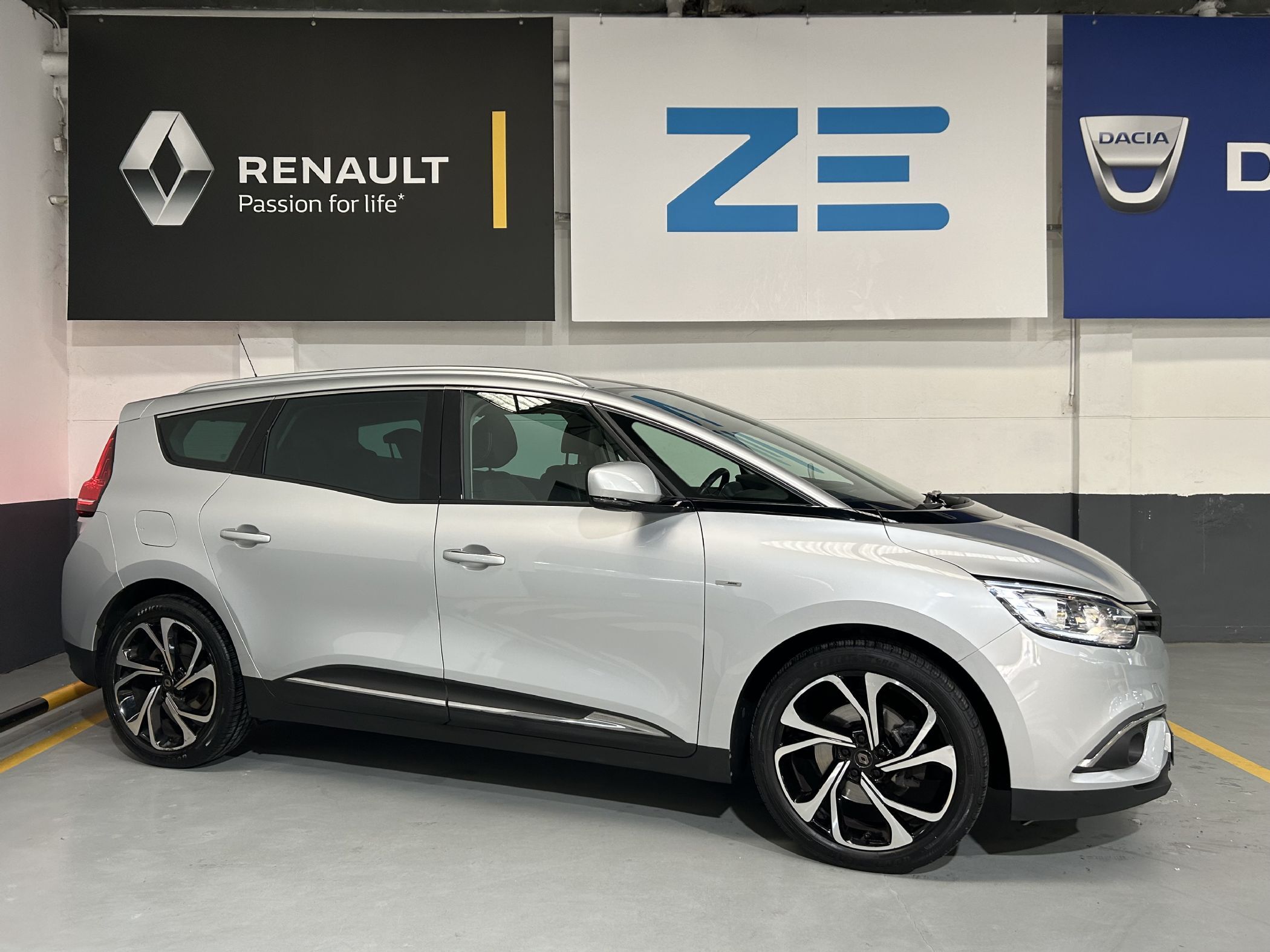 Renault Scénic 1.3 TCe Bose Edition