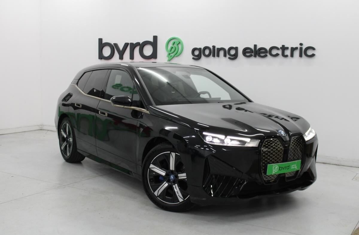 BMW iX xDrive 40 Pack Desportivo