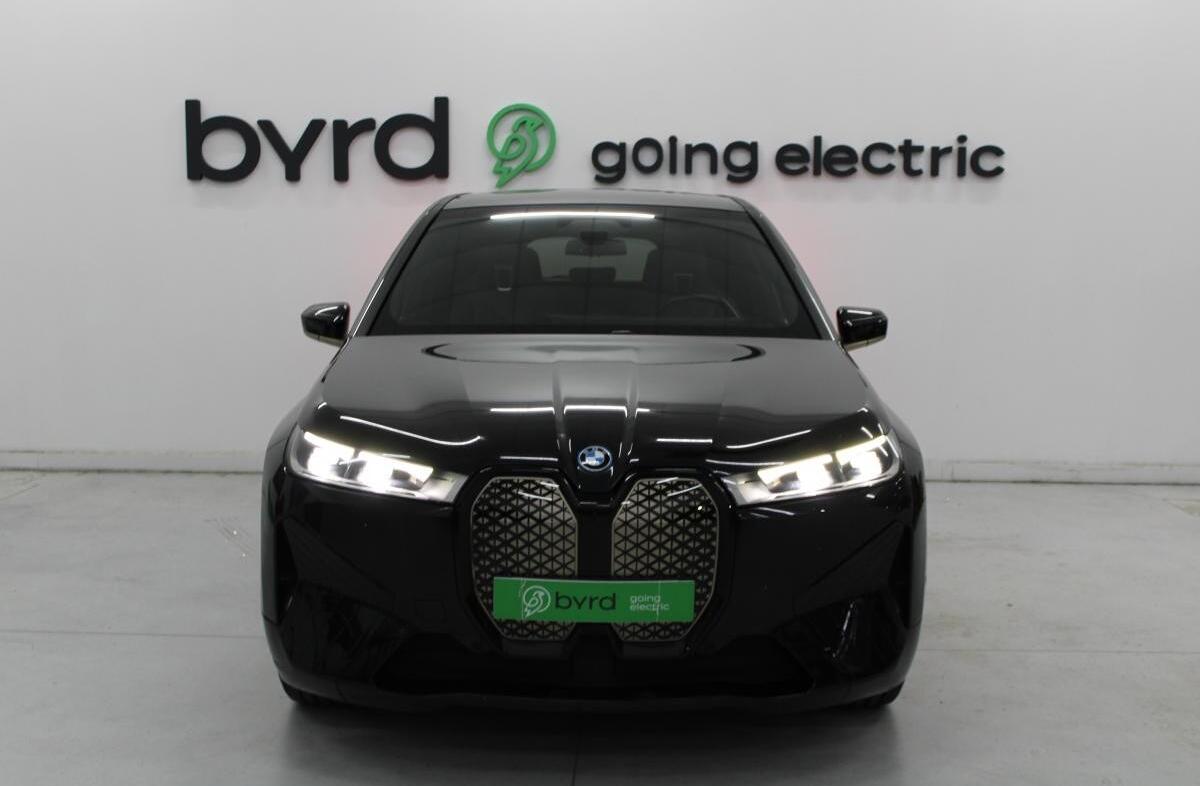 BMW iX xDrive 40 Pack Desportivo
