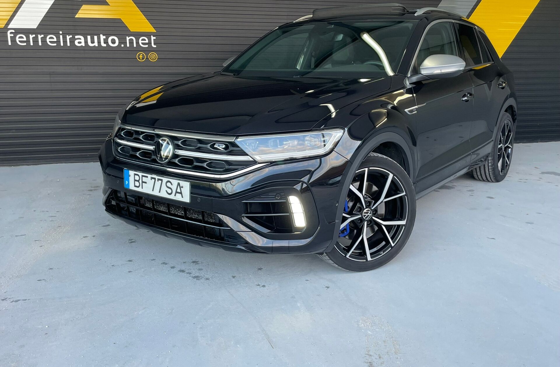 VOLKSWAGEN T-Roc 2.0 TSI R