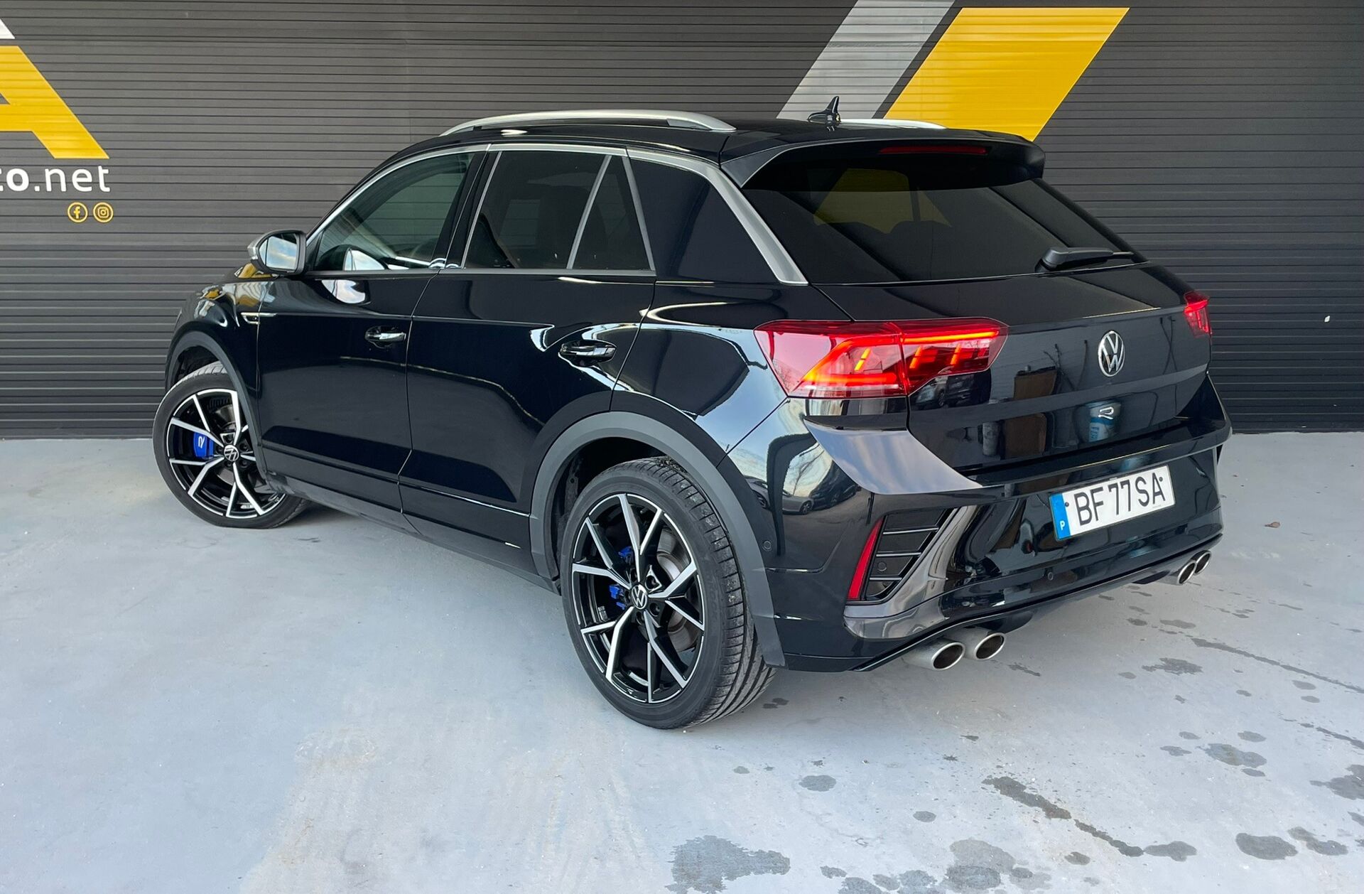 VOLKSWAGEN T-Roc 2.0 TSI R