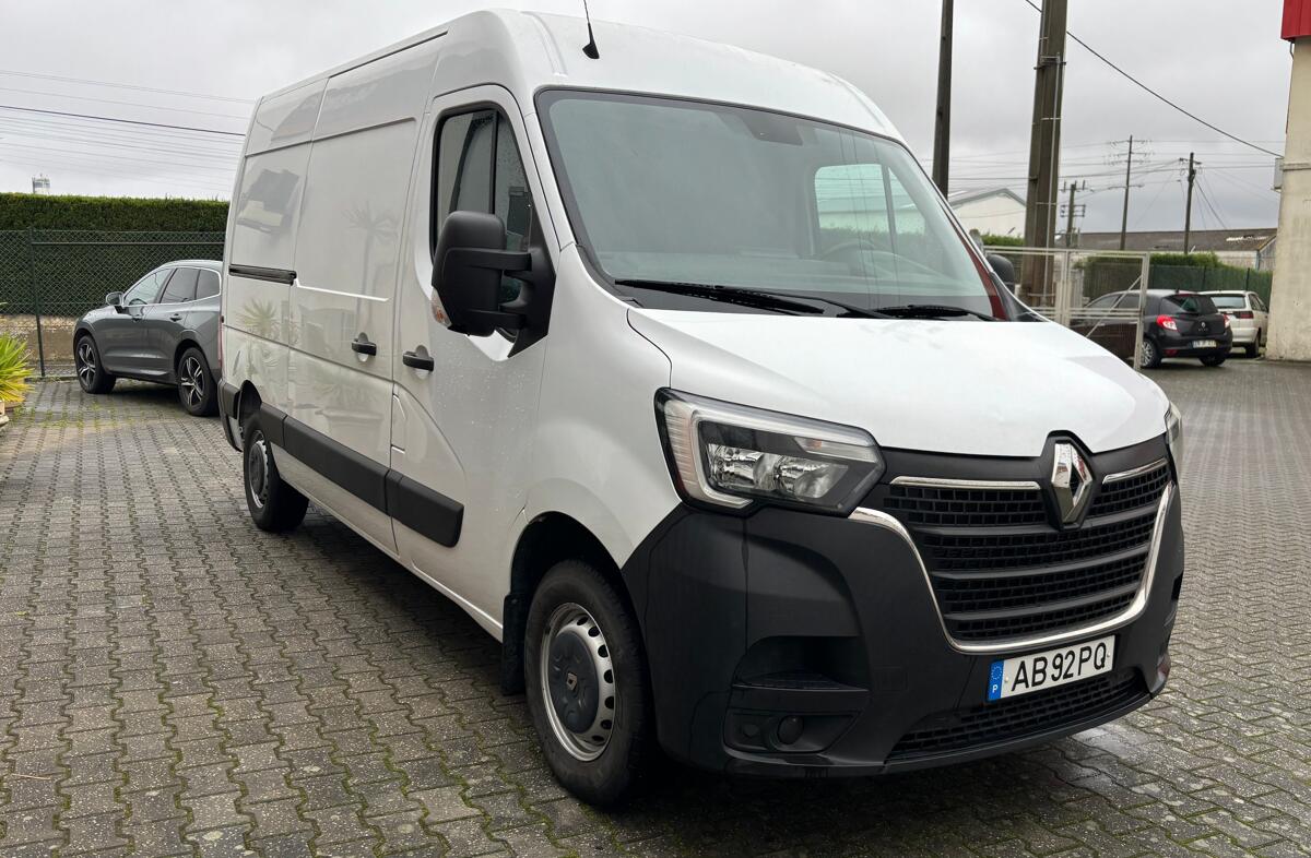 RENAULT Master 2.3 dCi L2H2 3.3T