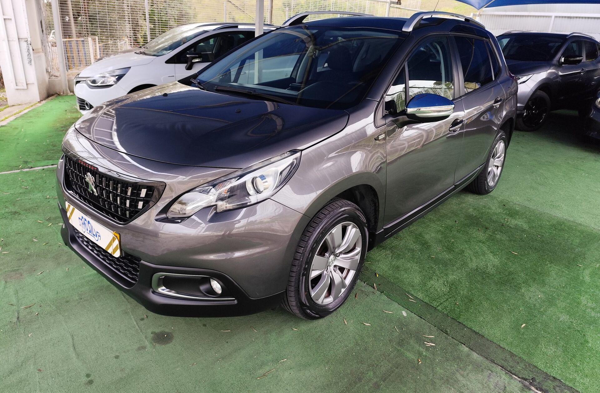 PEUGEOT 2008 1.6 BlueHDi Allure