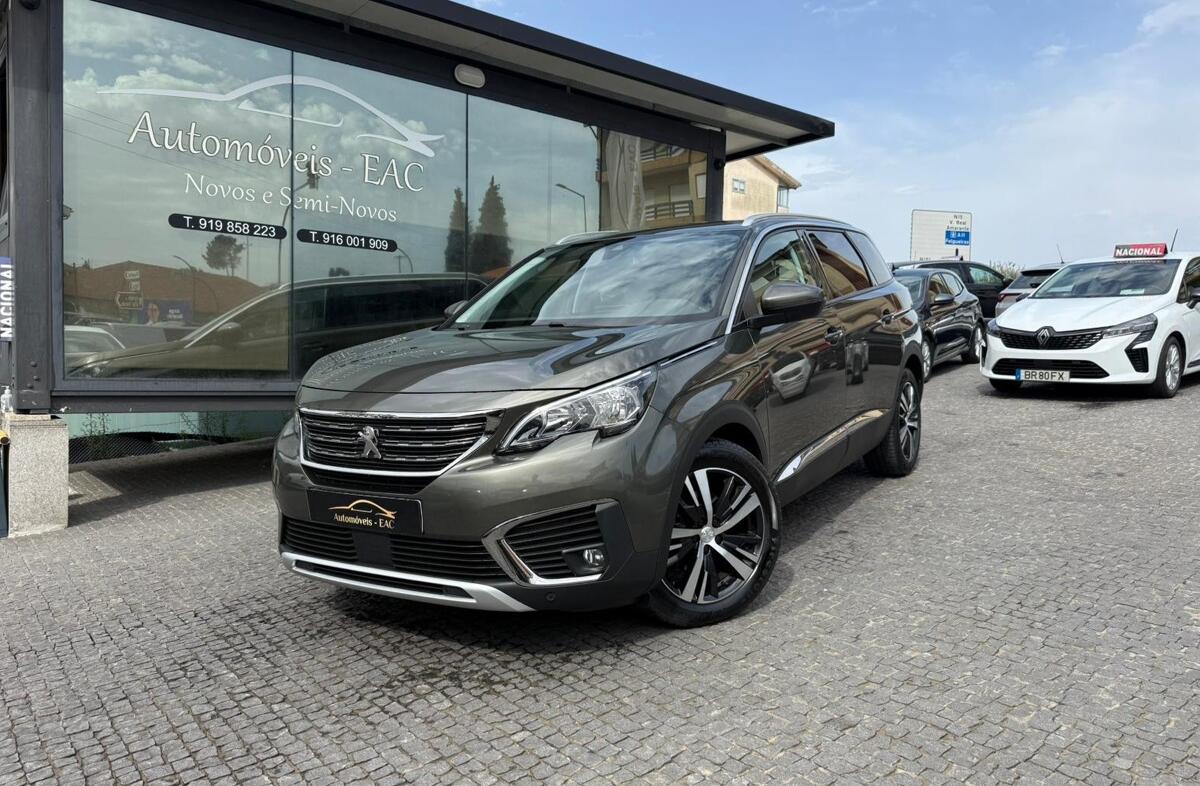 PEUGEOT 5008 1.5 BlueHDi Allure