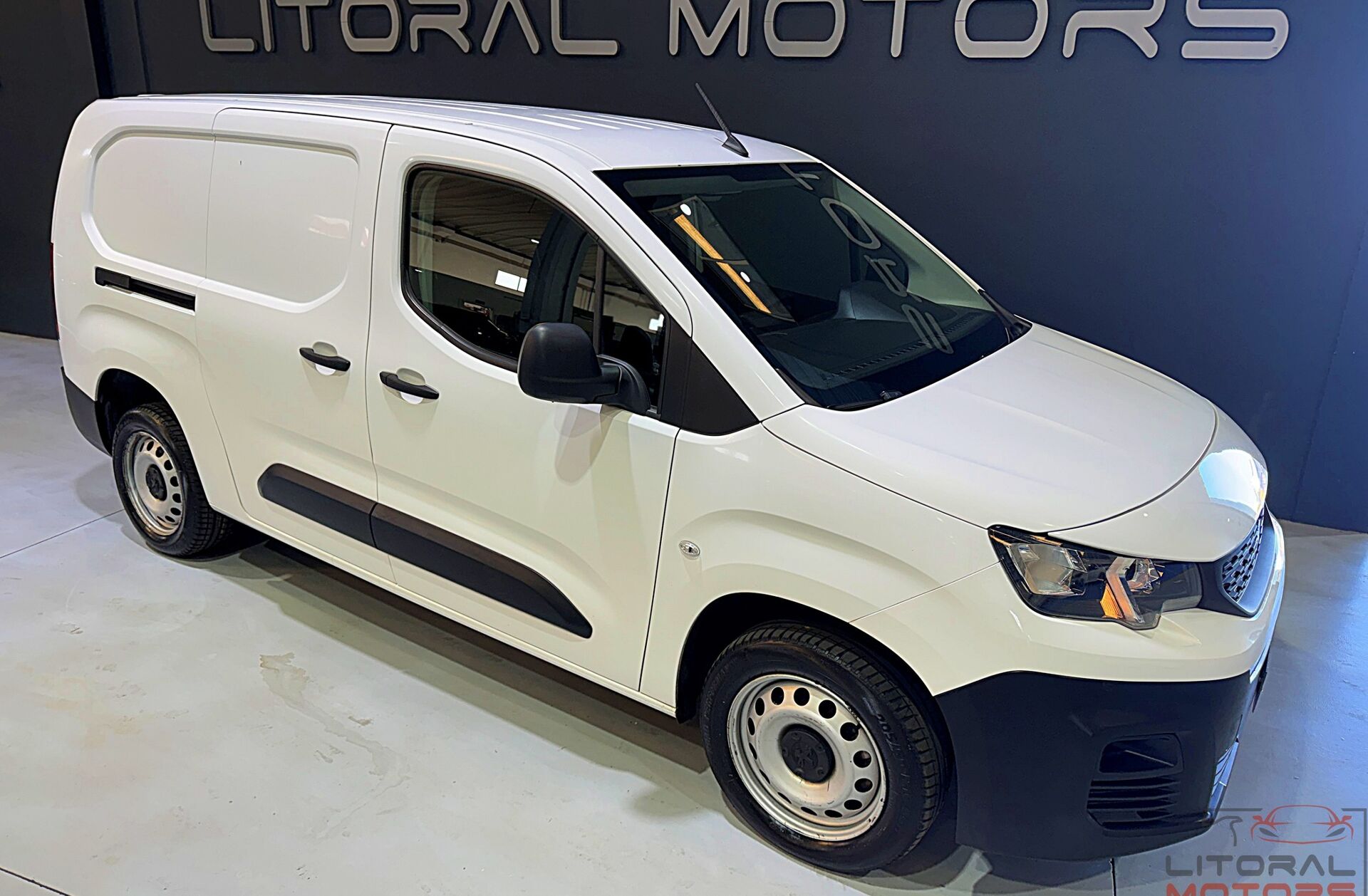 PEUGEOT Partner 1.5 BlueHDi Premium Standard