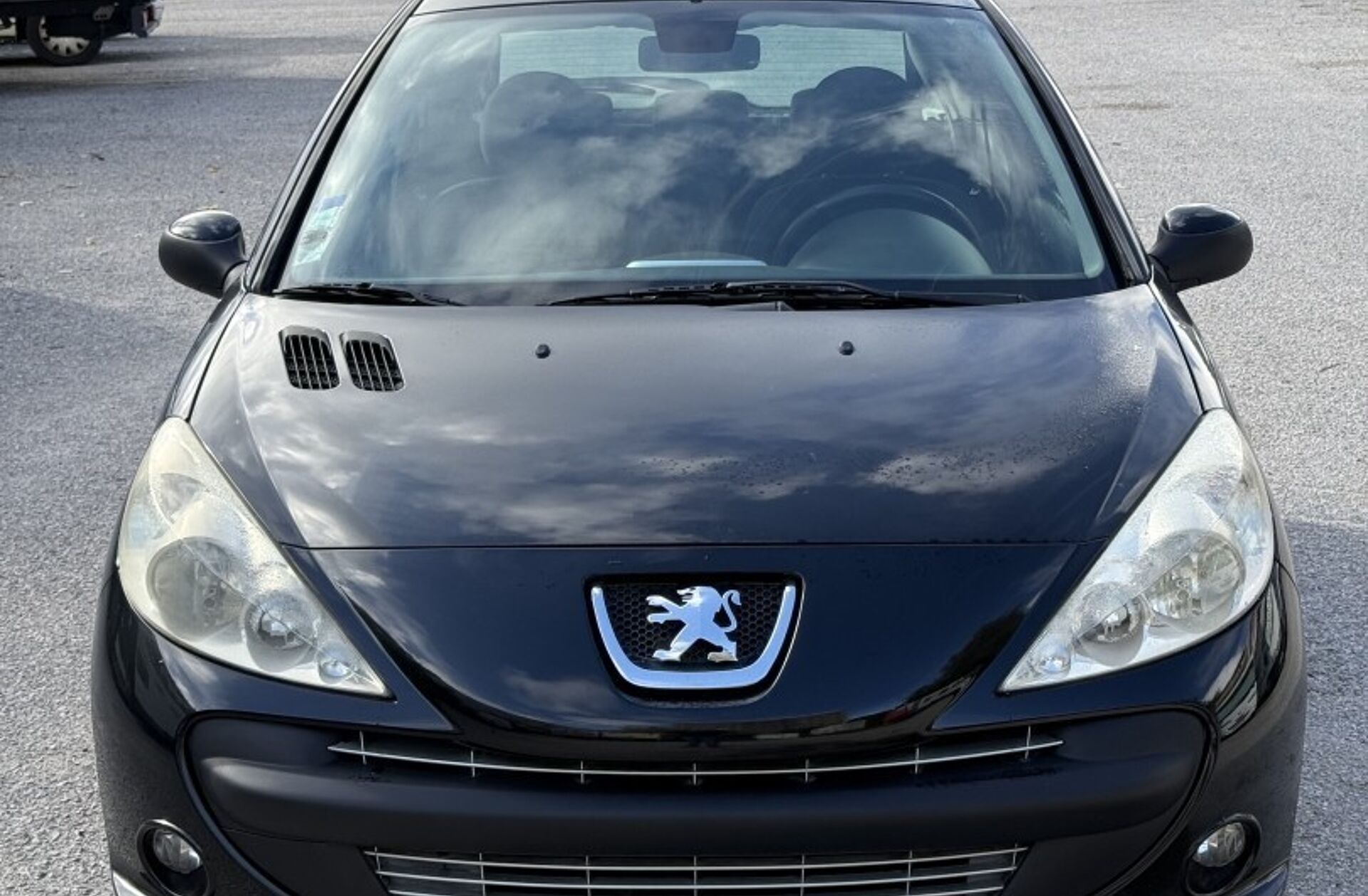 PEUGEOT 206 + 1.1 Urban