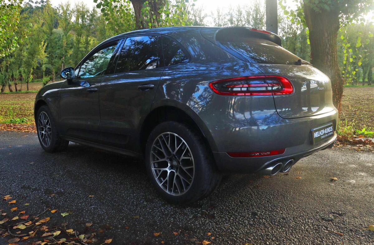 PORSCHE Macan Macan