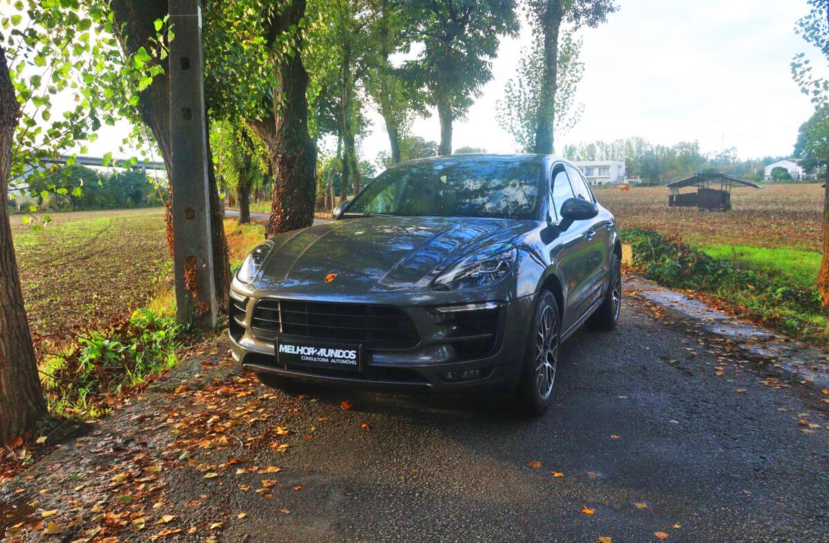 PORSCHE Macan Macan