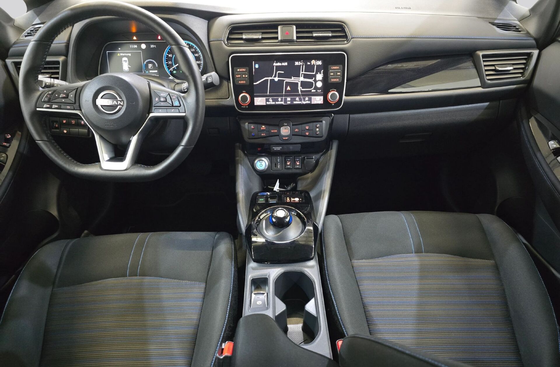 NISSAN Leaf N-Connecta