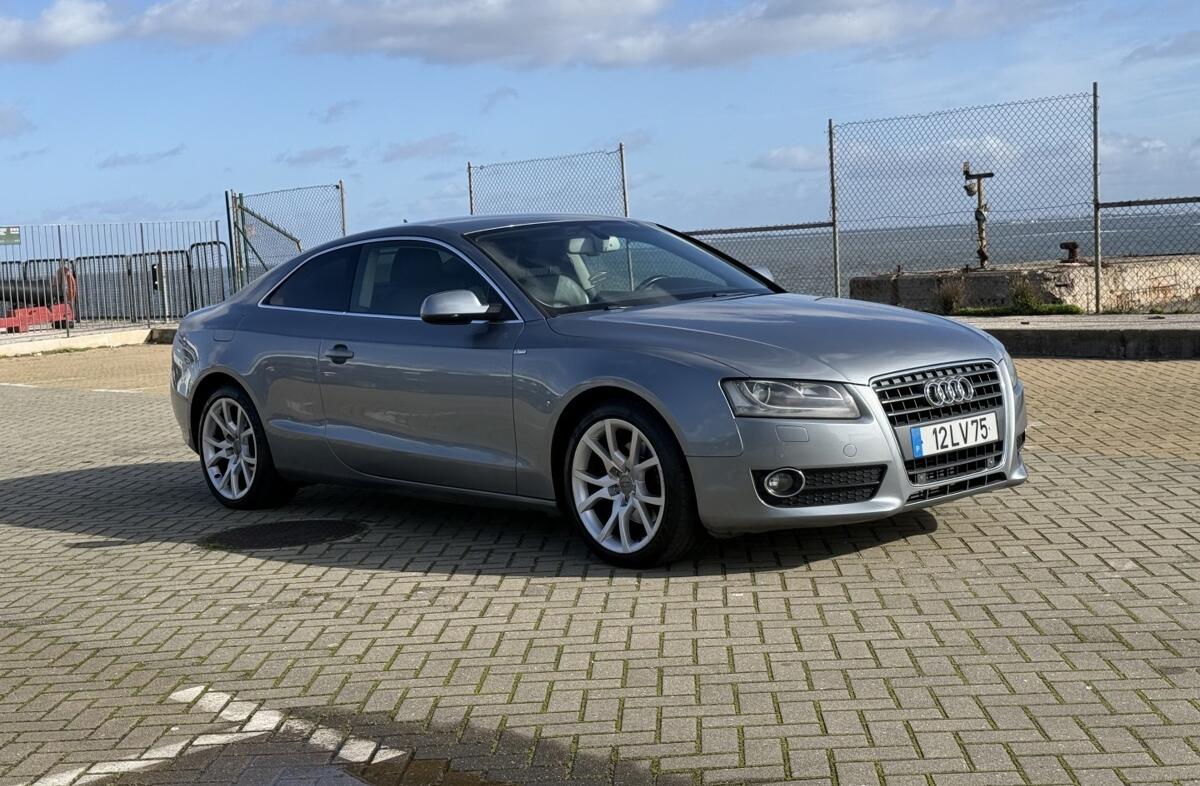 AUDI A5 2.0 TDi S-line