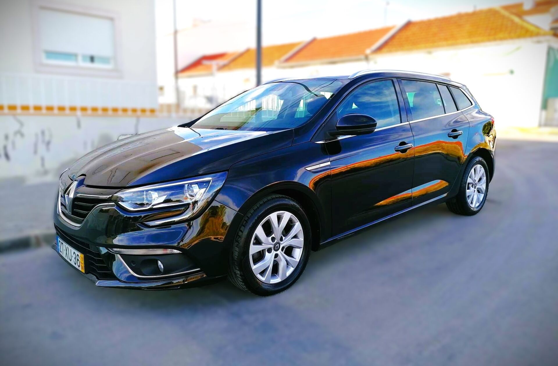 RENAULT Mégane 1.5 Blue dCi Limited C/PM+Pneu