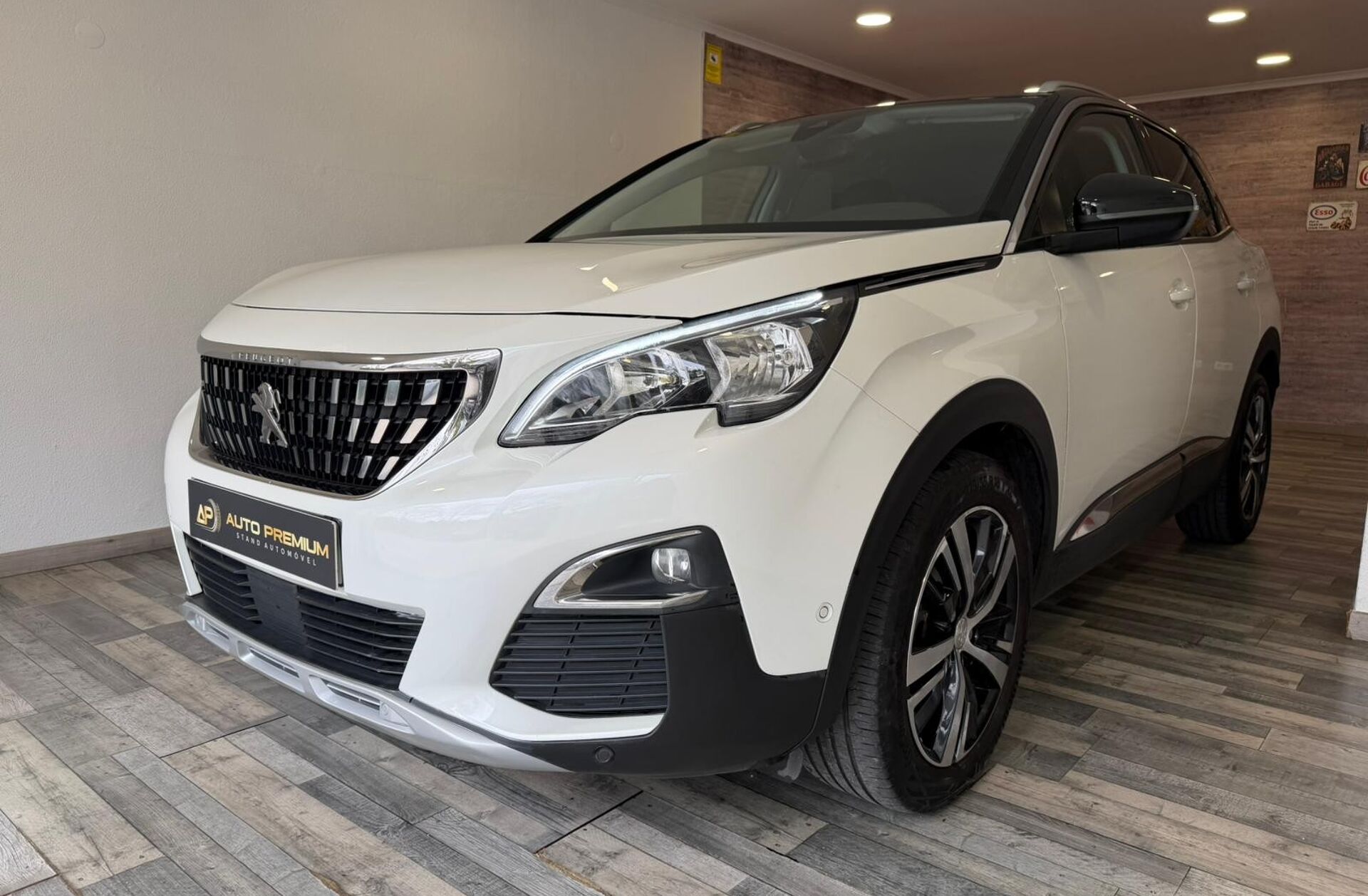 PEUGEOT 3008 1.2 PureTech Allure EAT8