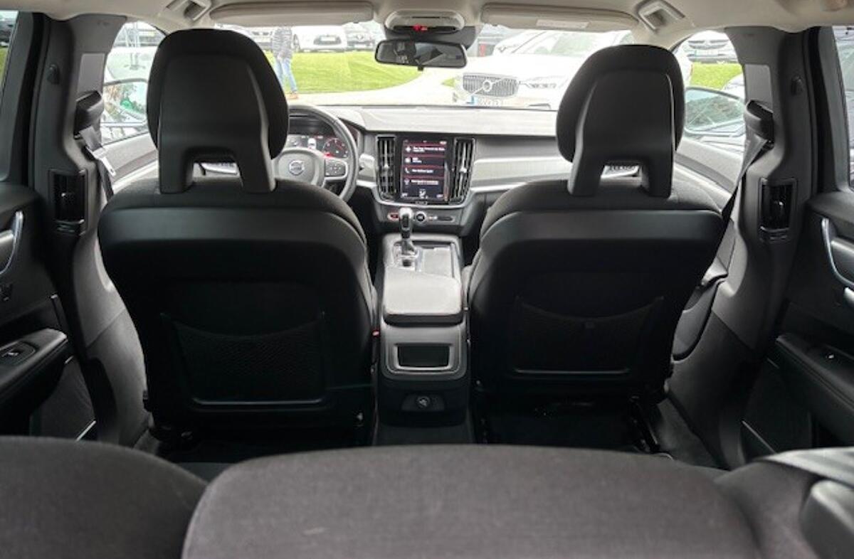 VOLVO V90 2.0 D4 Momentum