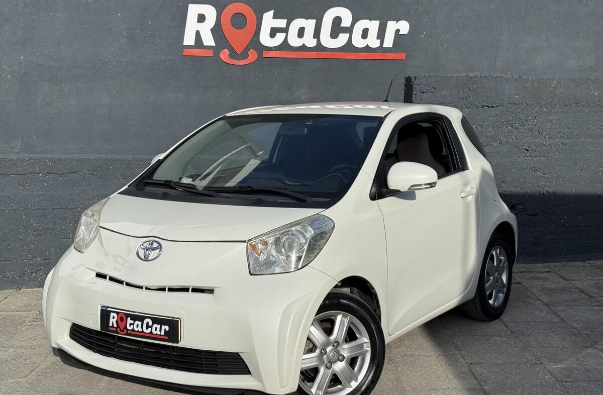 TOYOTA IQ 1.0 VVT-i Essential+AC