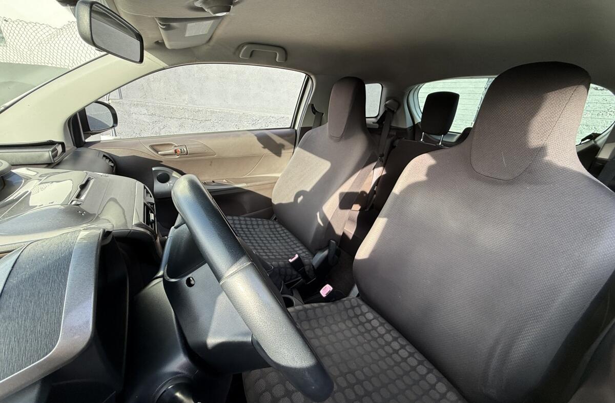 TOYOTA IQ 1.0 VVT-i Essential+AC