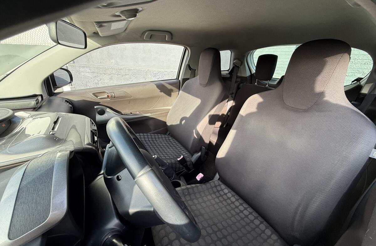 TOYOTA IQ 1.0 VVT-i Essential+AC