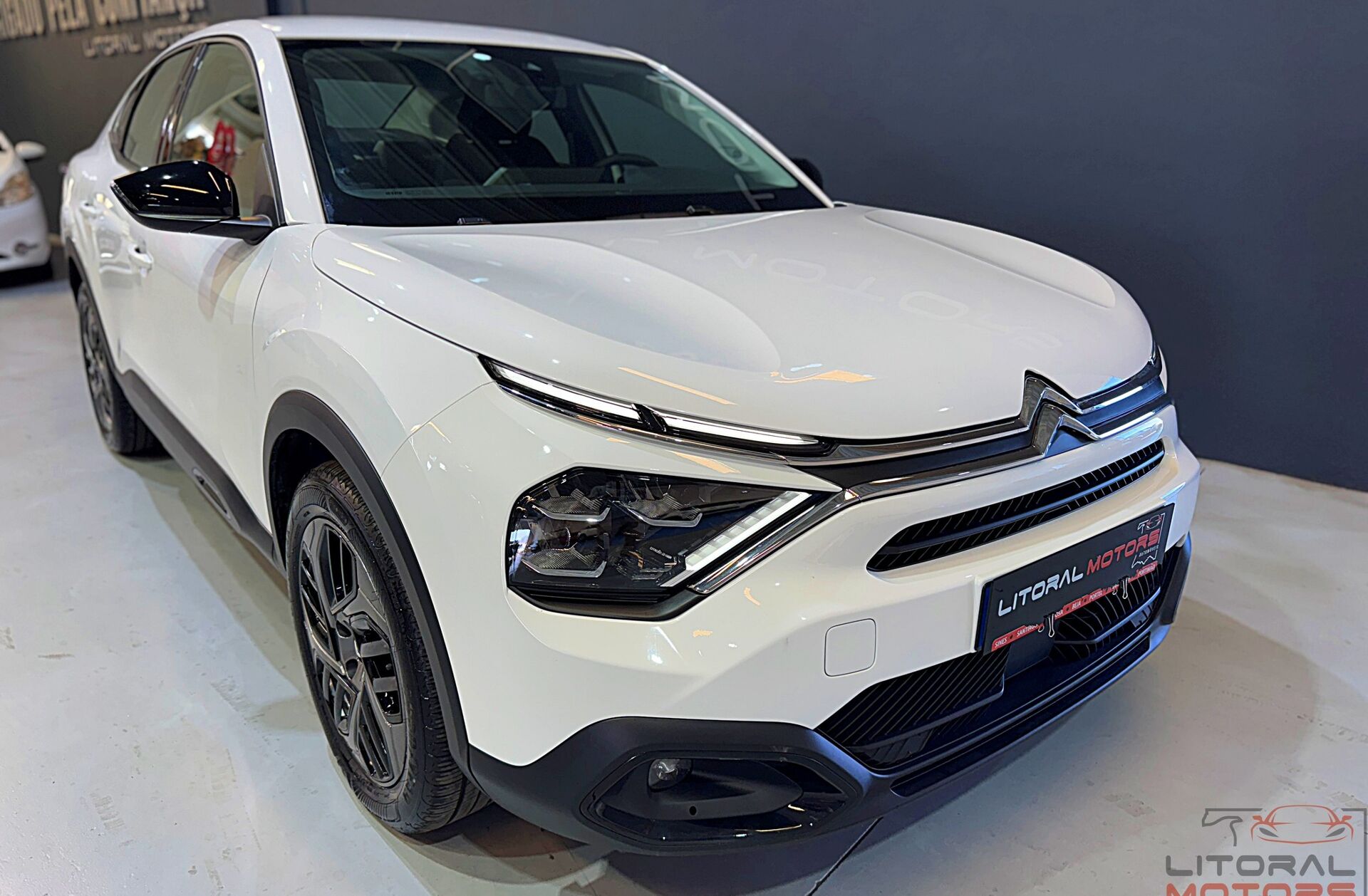 CITROEN C4 X 1.2 PureTech Max EAT8