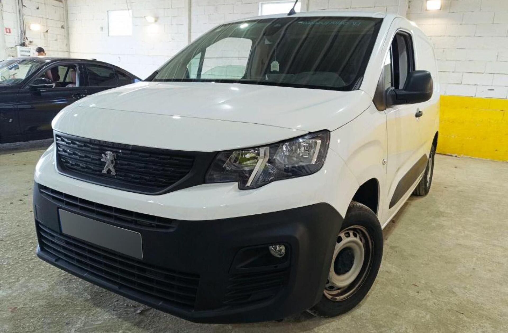 PEUGEOT Partner 1.5 BlueHDi Premium Standard