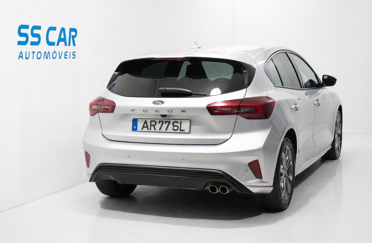 FORD Focus 1.0 EcoBoost MHEV ST-Line