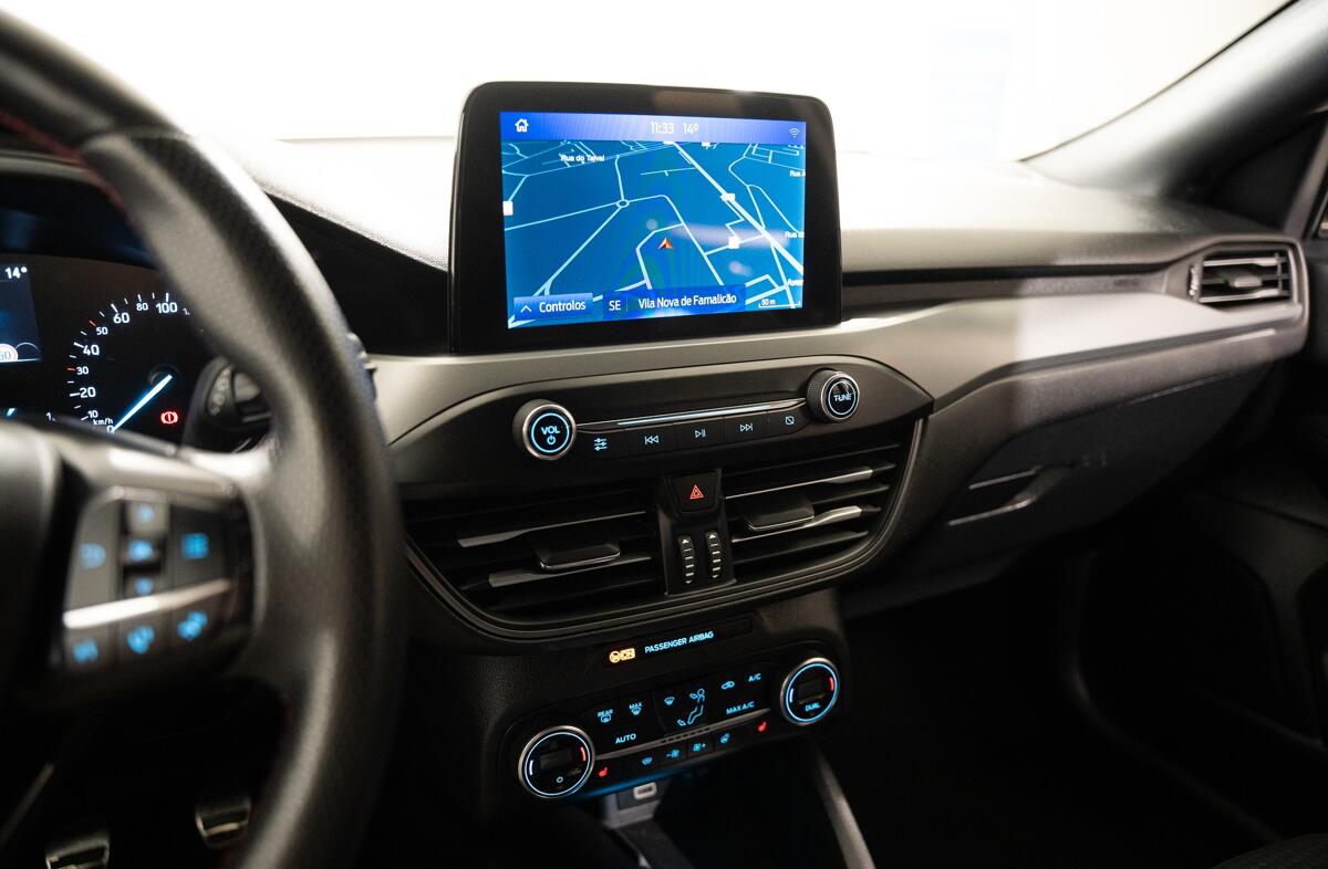 FORD Focus 1.0 EcoBoost MHEV ST-Line