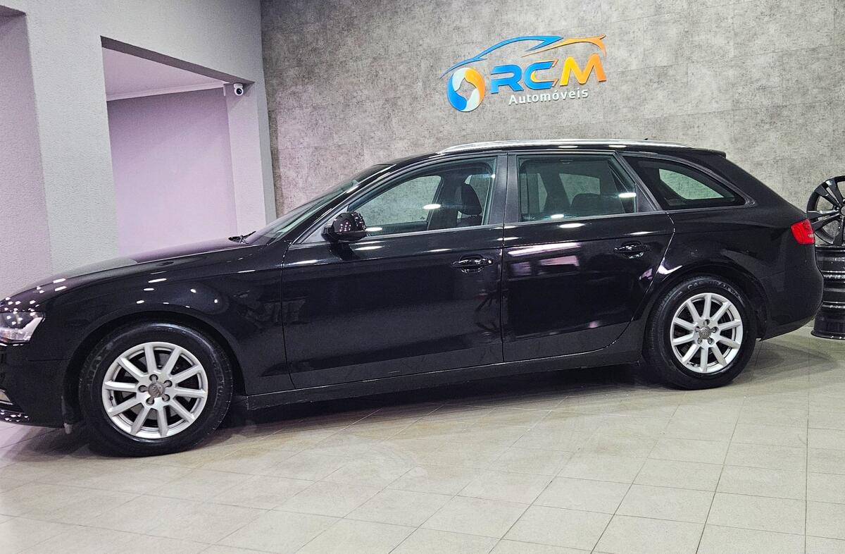 AUDI A4 2.0 TDi