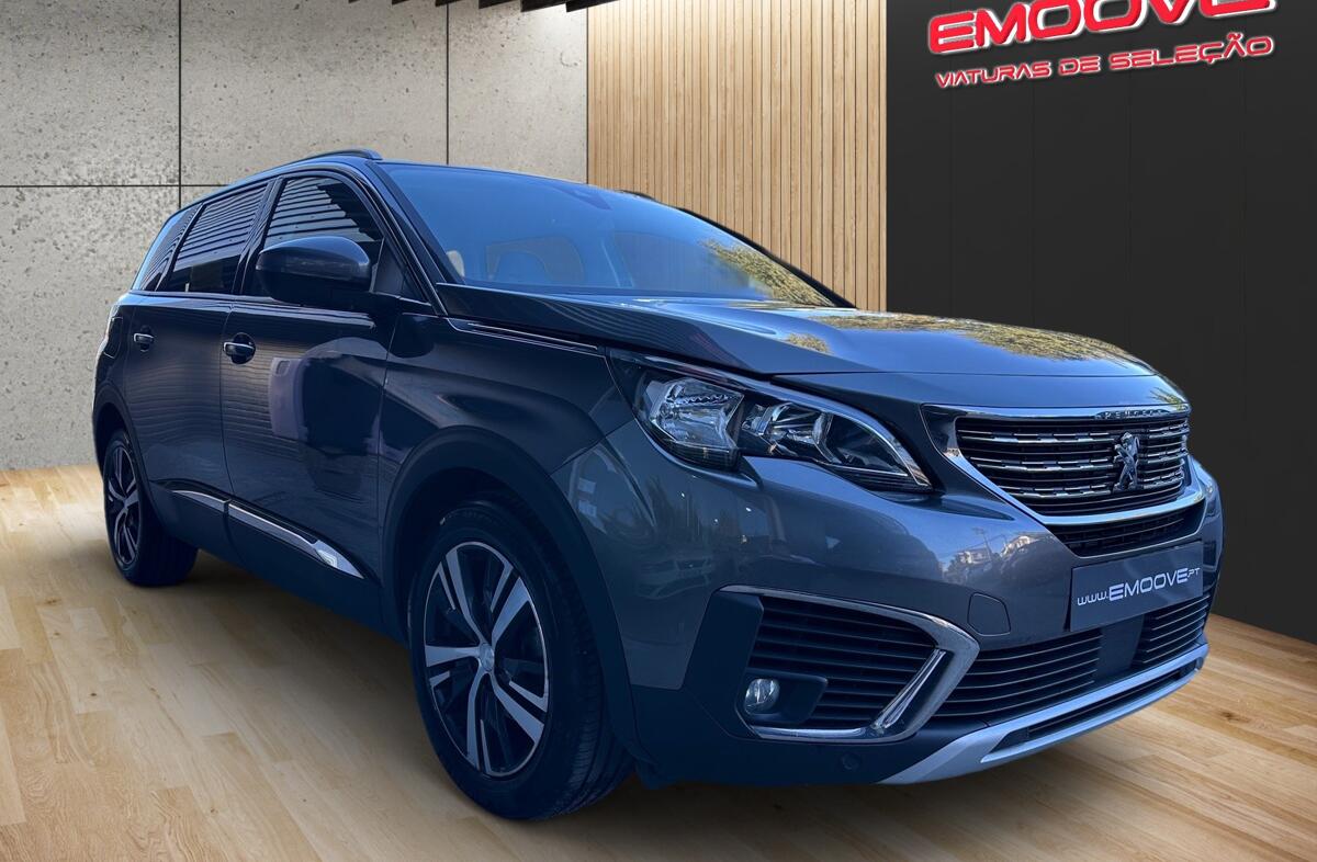 PEUGEOT 5008 1.5 BlueHDi Allure