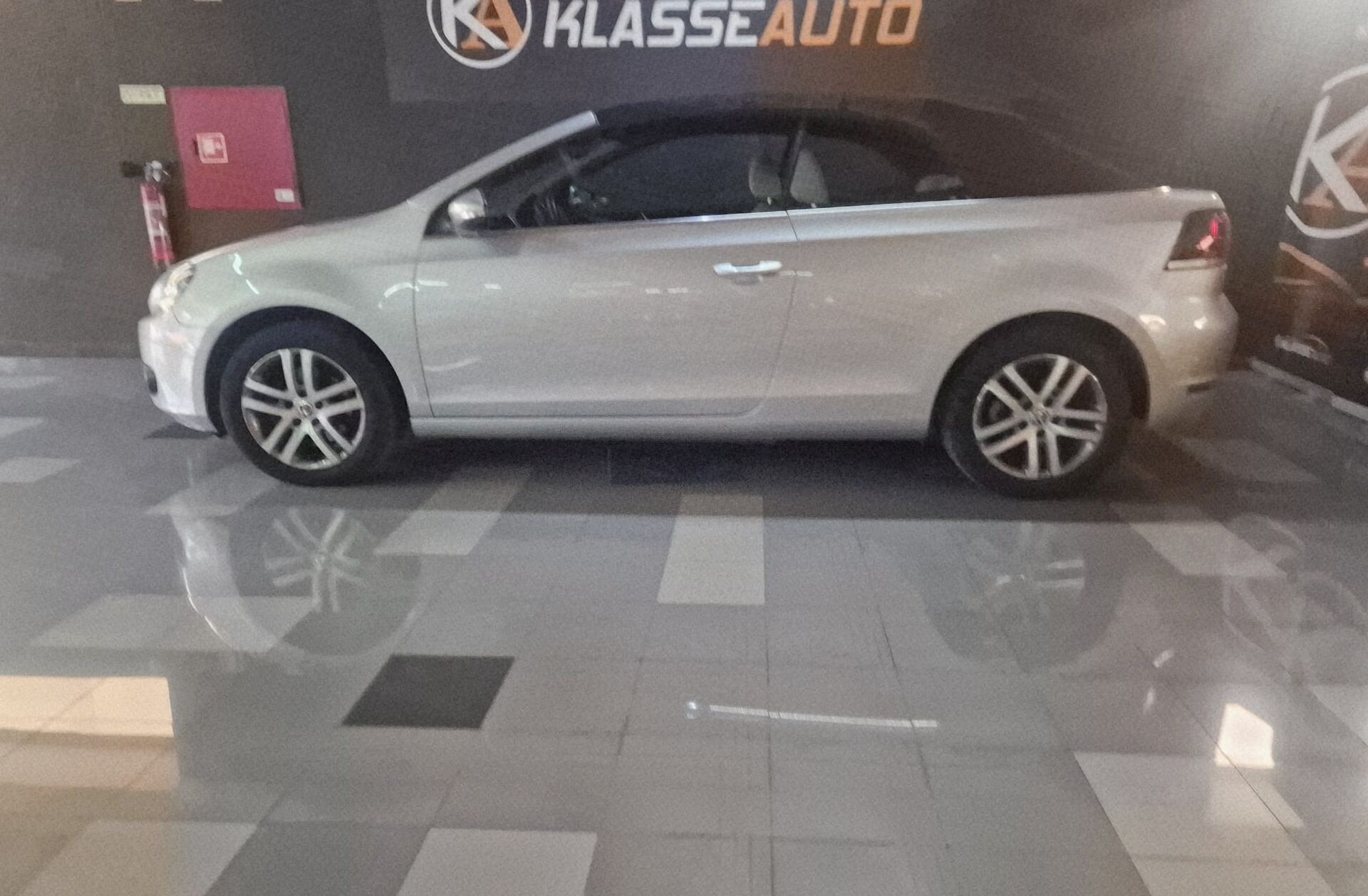 VOLKSWAGEN Golf 1.6 TDi BlueMotion Trendline