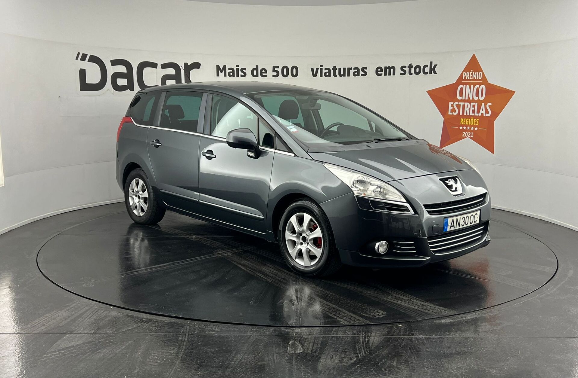 PEUGEOT 5008 1.6 HDi Premium