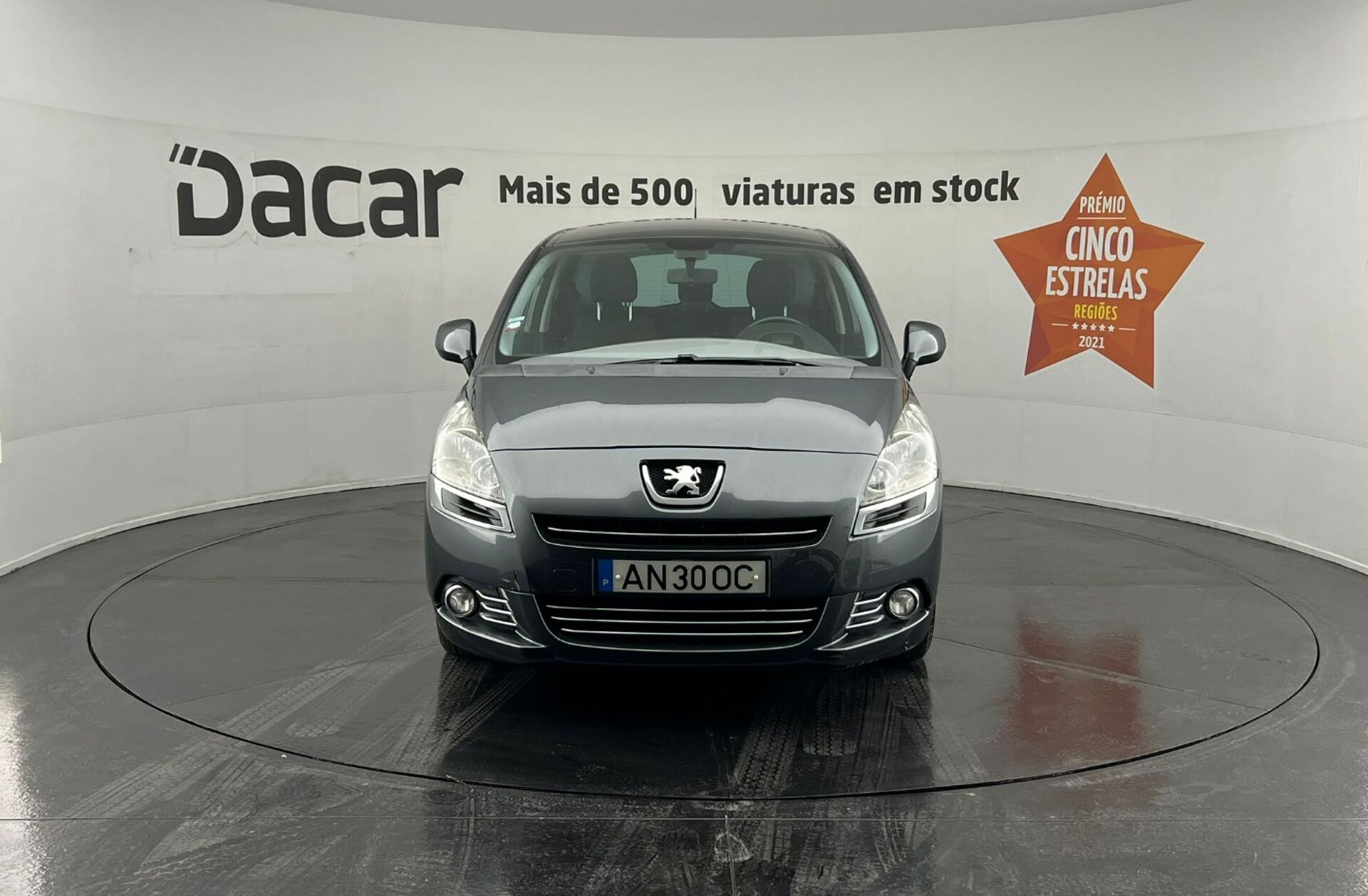 PEUGEOT 5008 1.6 HDi Premium