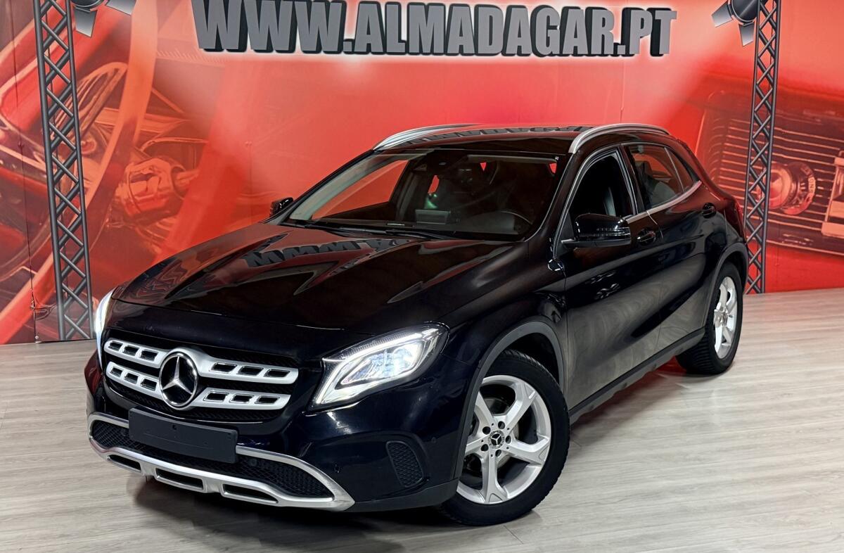 MERCEDES Classe GLA GLA 180 Urban