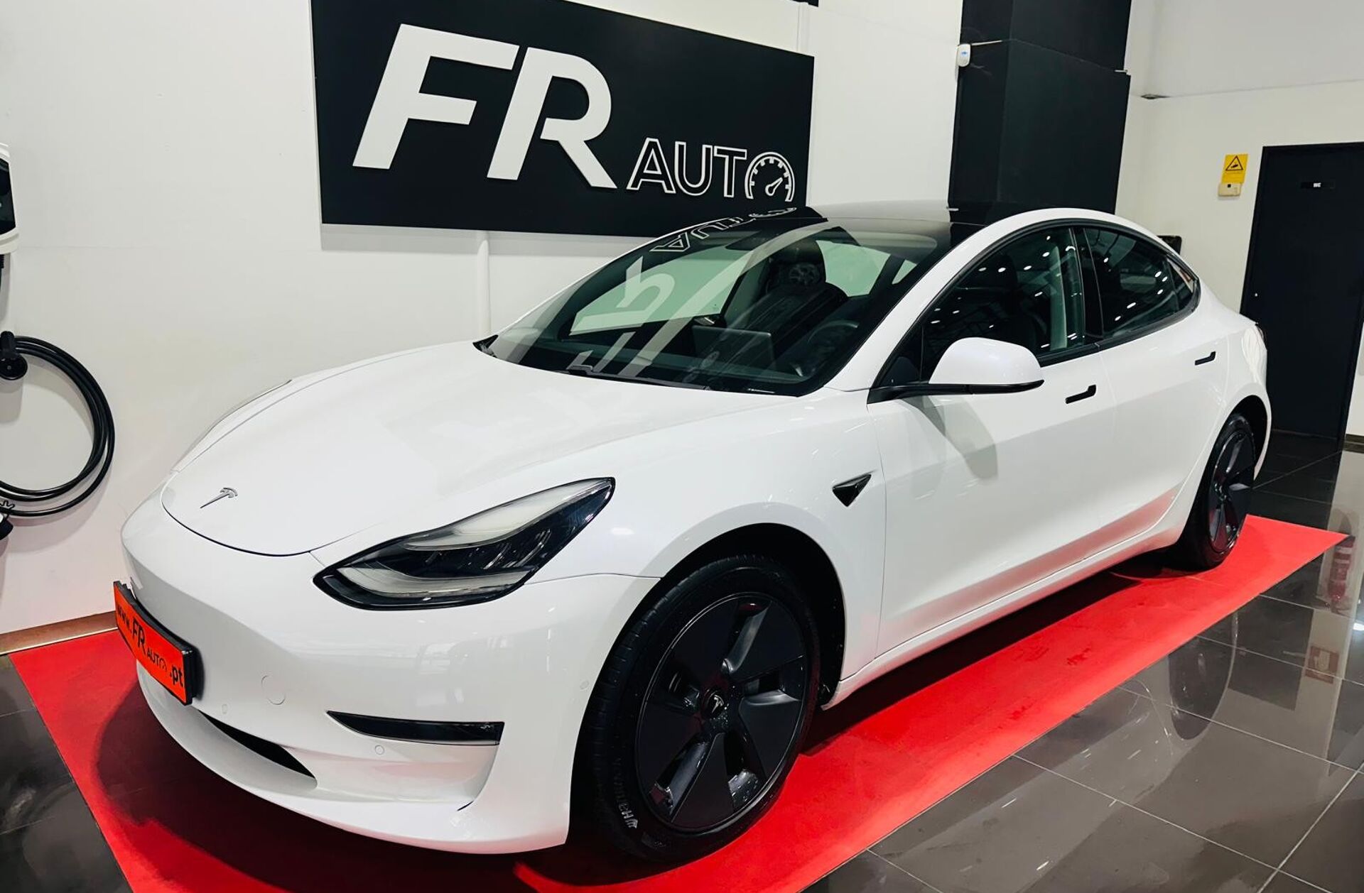 TESLA Model 3 Long-Range Dual Motor AWD