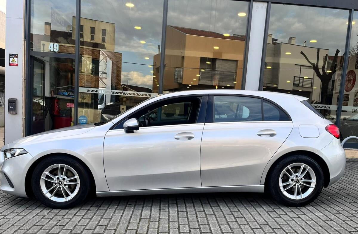 MERCEDES Classe A A 180 d Style Plus Aut.