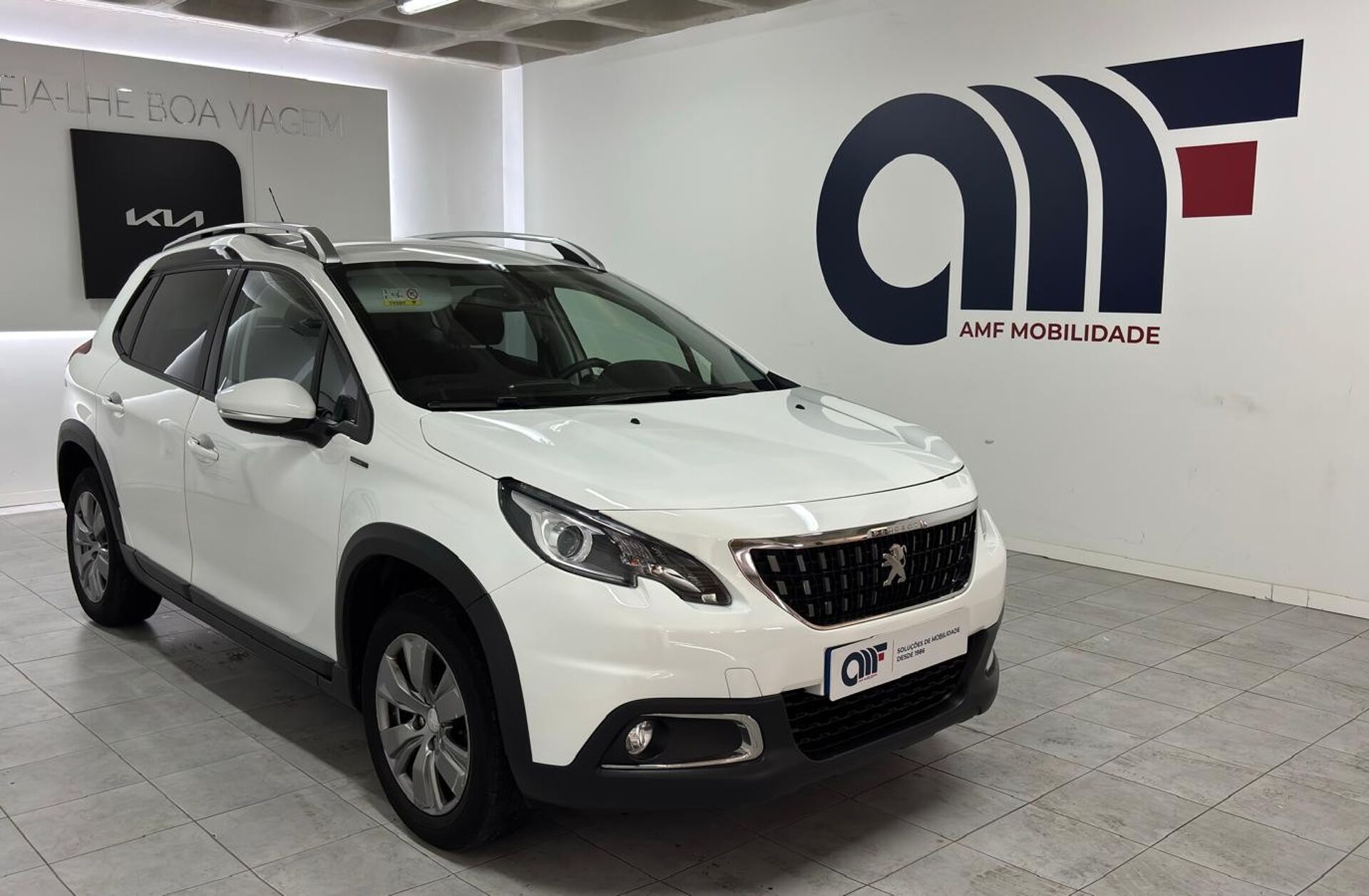 PEUGEOT 2008 1.2 PureTech Allure