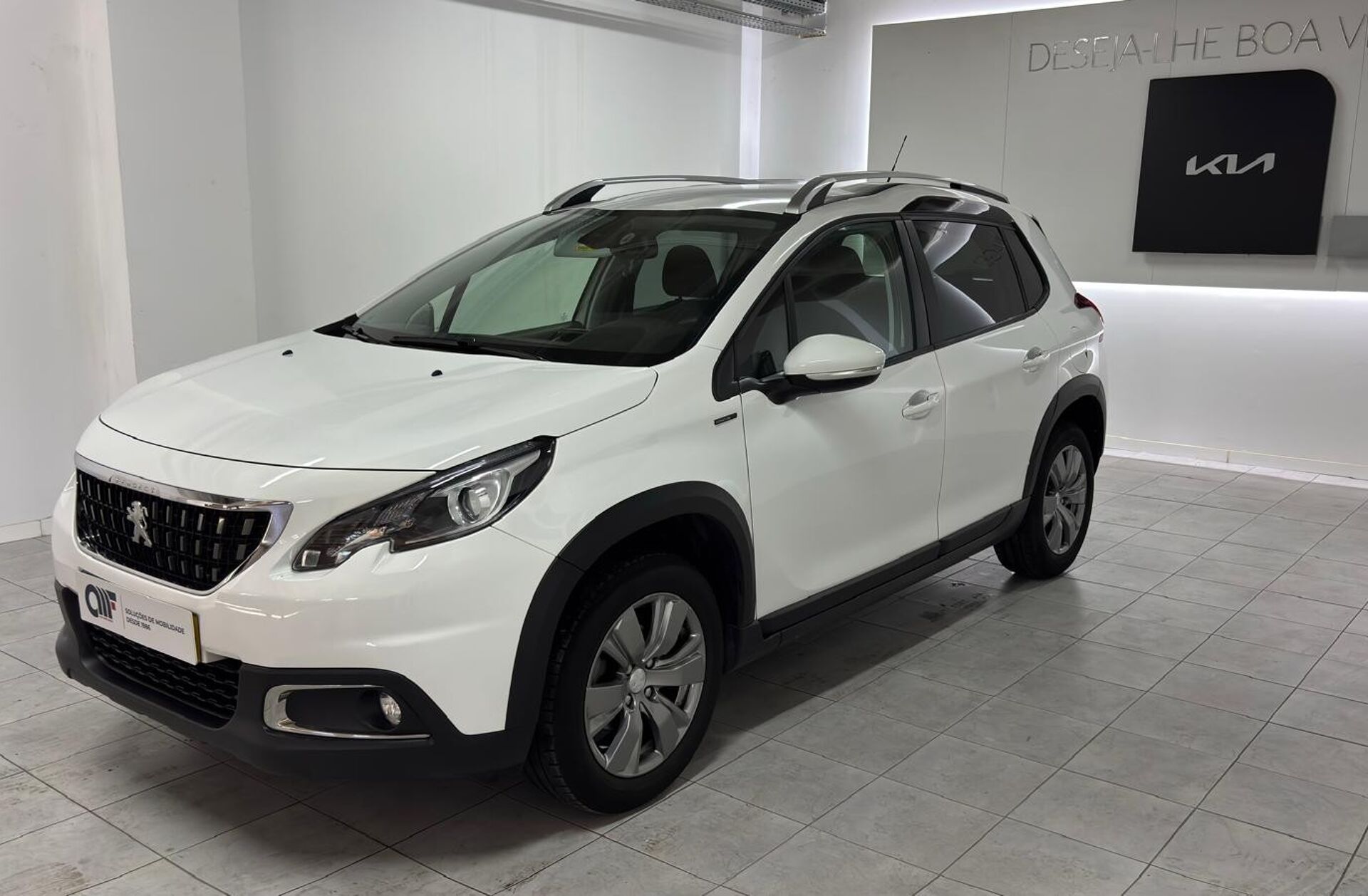 PEUGEOT 2008 1.2 PureTech Allure