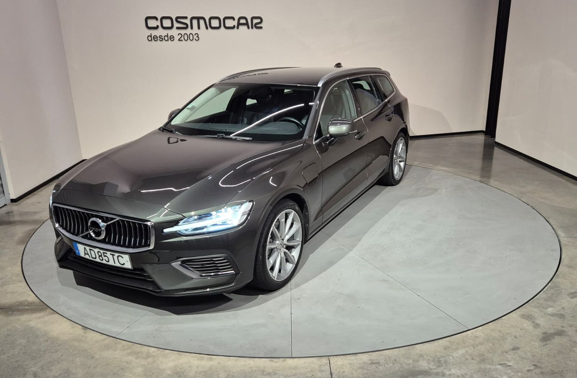 VOLVO V60 2.0 T6 AWD TE Inscription Expression