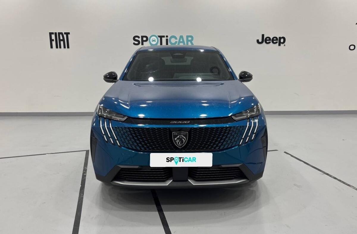 PEUGEOT 3008 1.2 Hybrid Allure e-DCS6