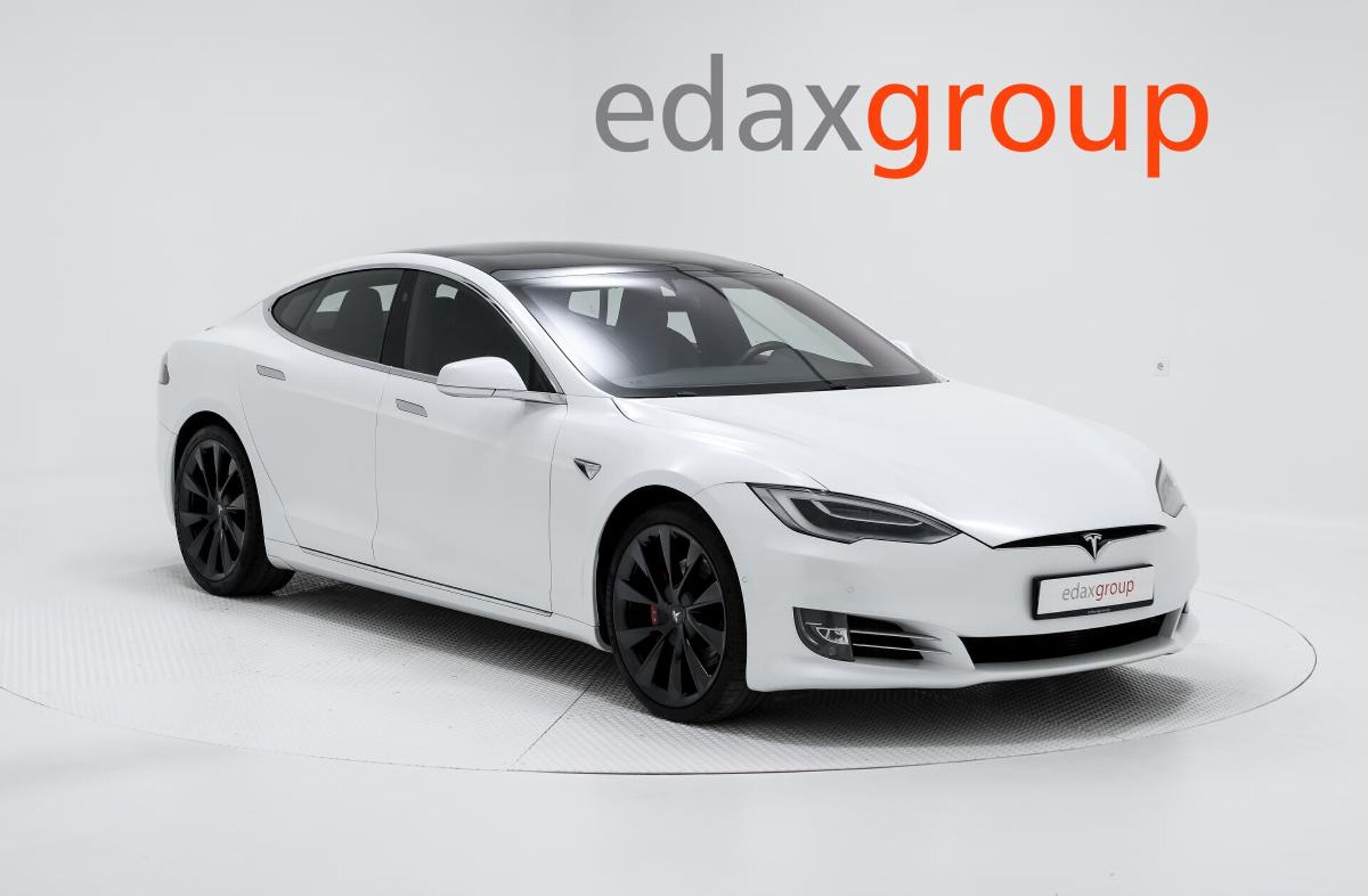 TESLA Model S Performance Ludicrous AWD