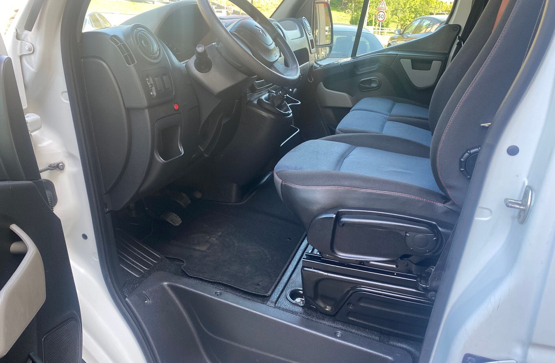 RENAULT Master 2.3 dCi 125.35 L2H2