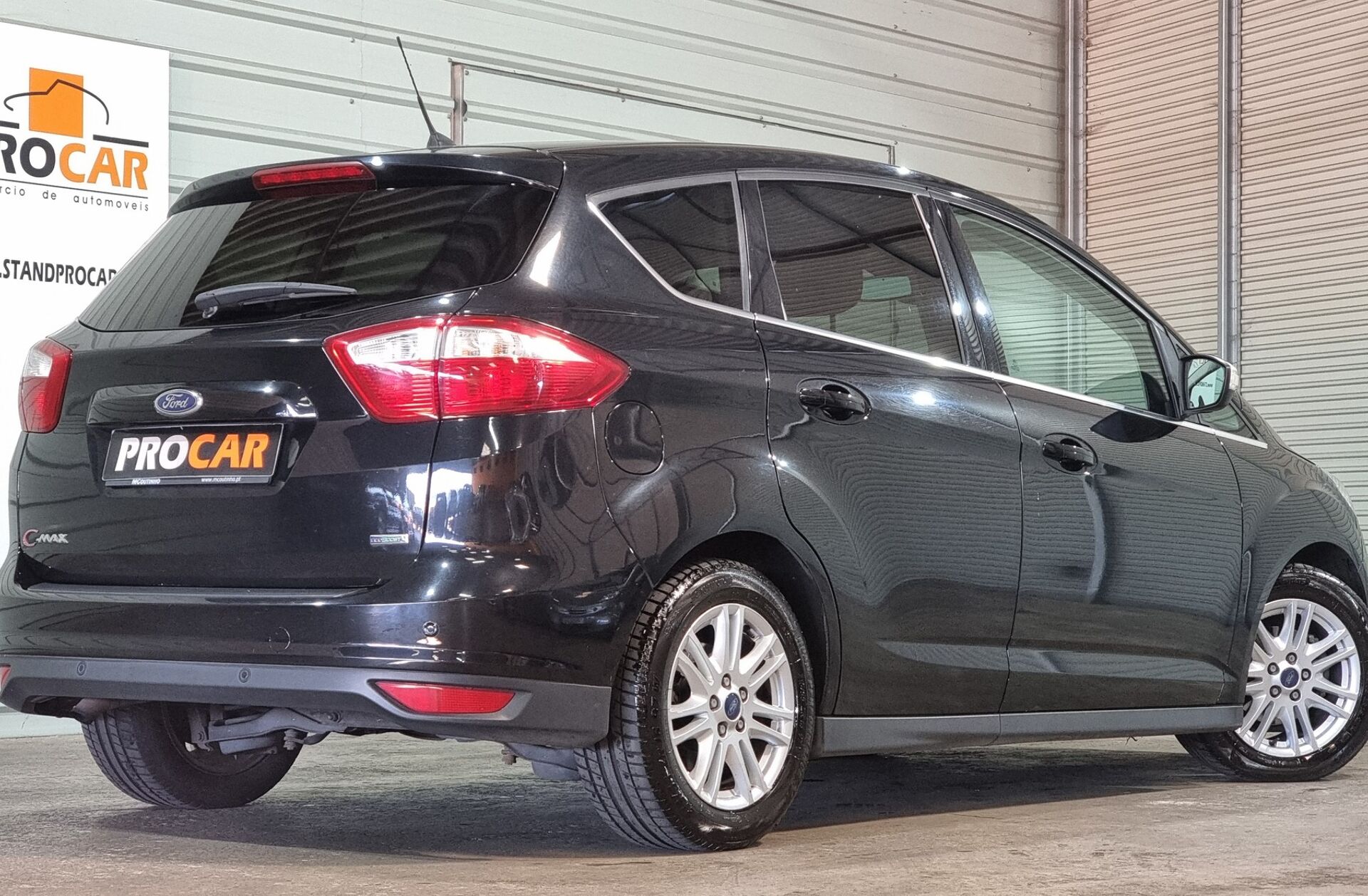 FORD C-Max C-MAX 1.0 SCTi Titanium Edition