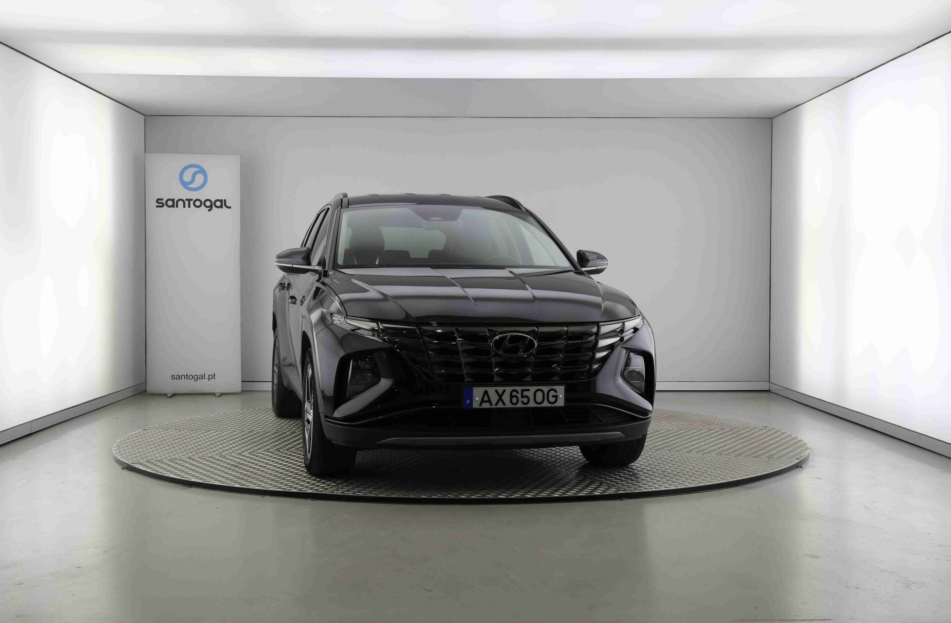 HYUNDAI Tucson 1.6 T-GDI HEV Vanguard+TA