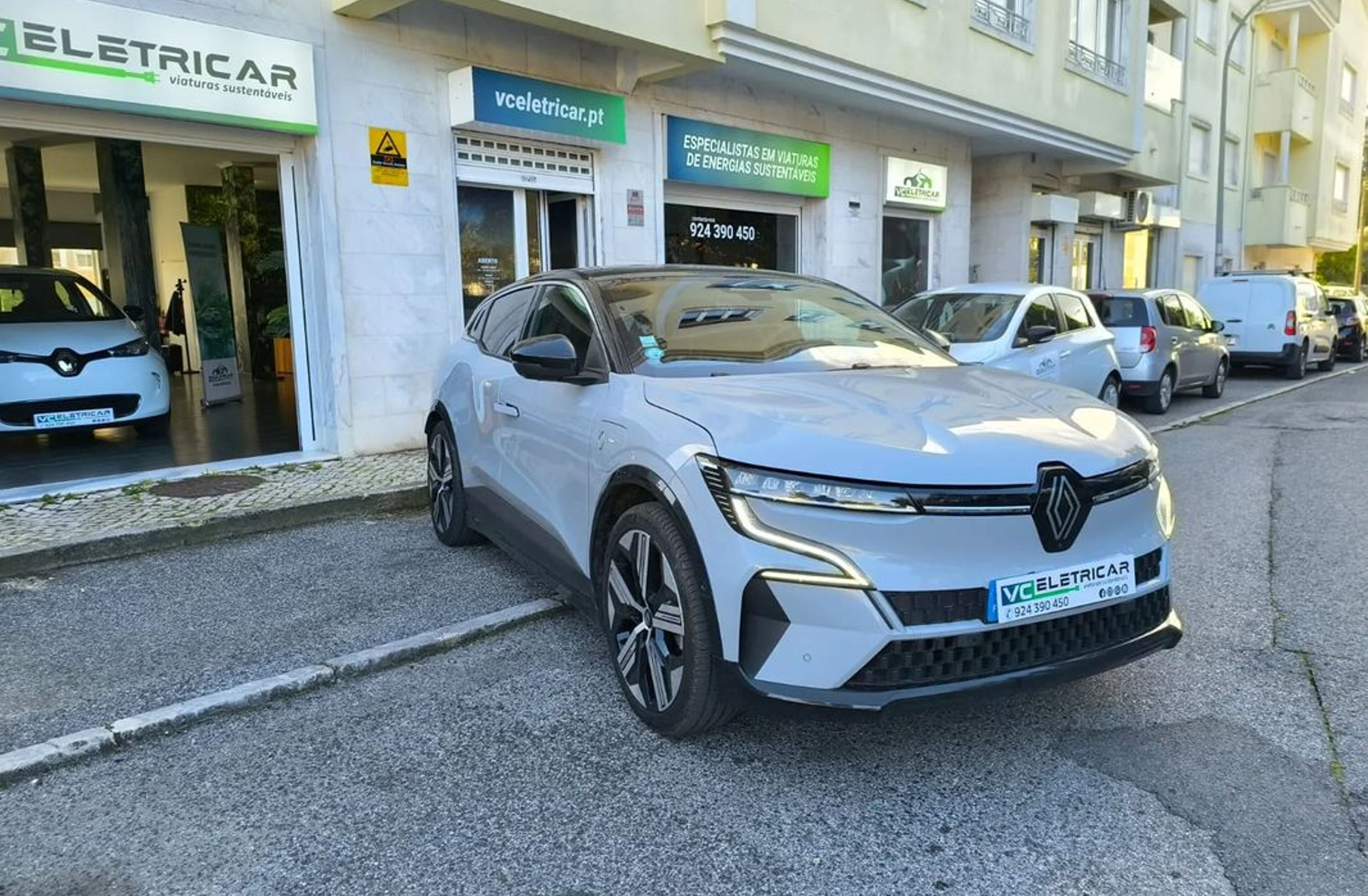 RENAULT Mégane EV60 220hp optimum charge Iconic