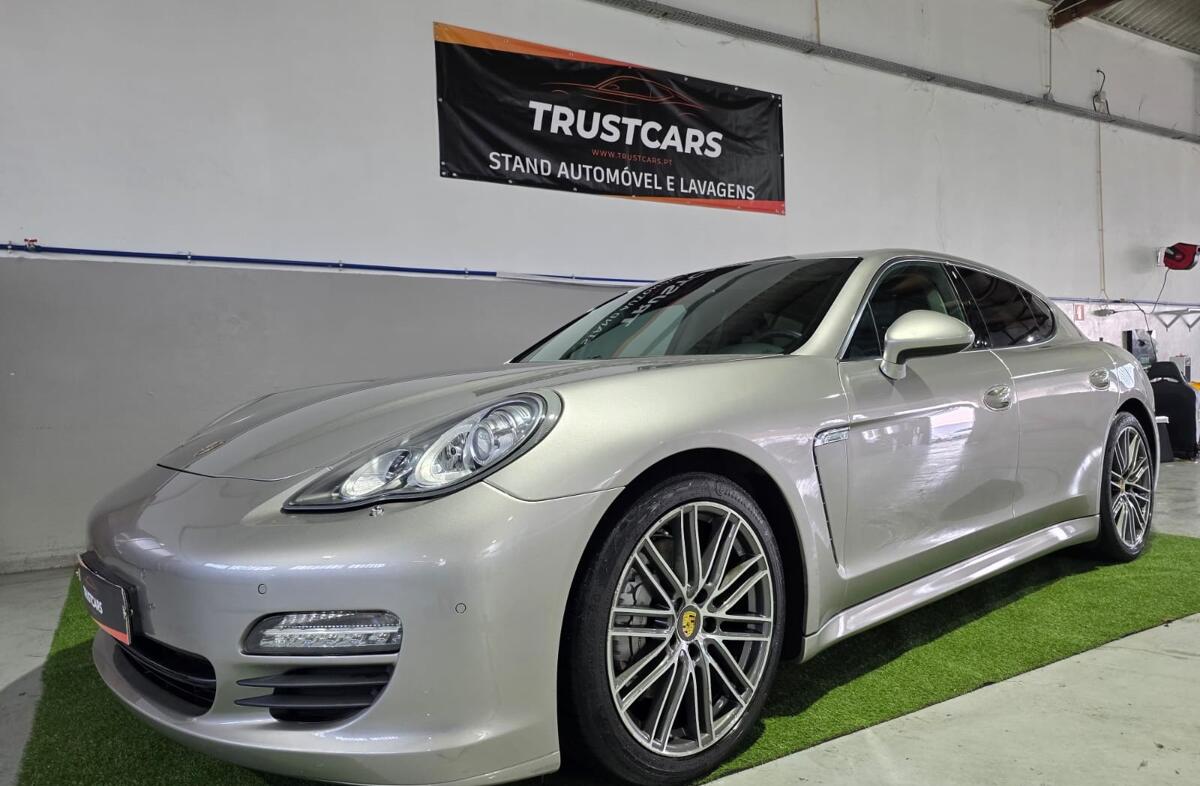 PORSCHE Panamera S Hybrid