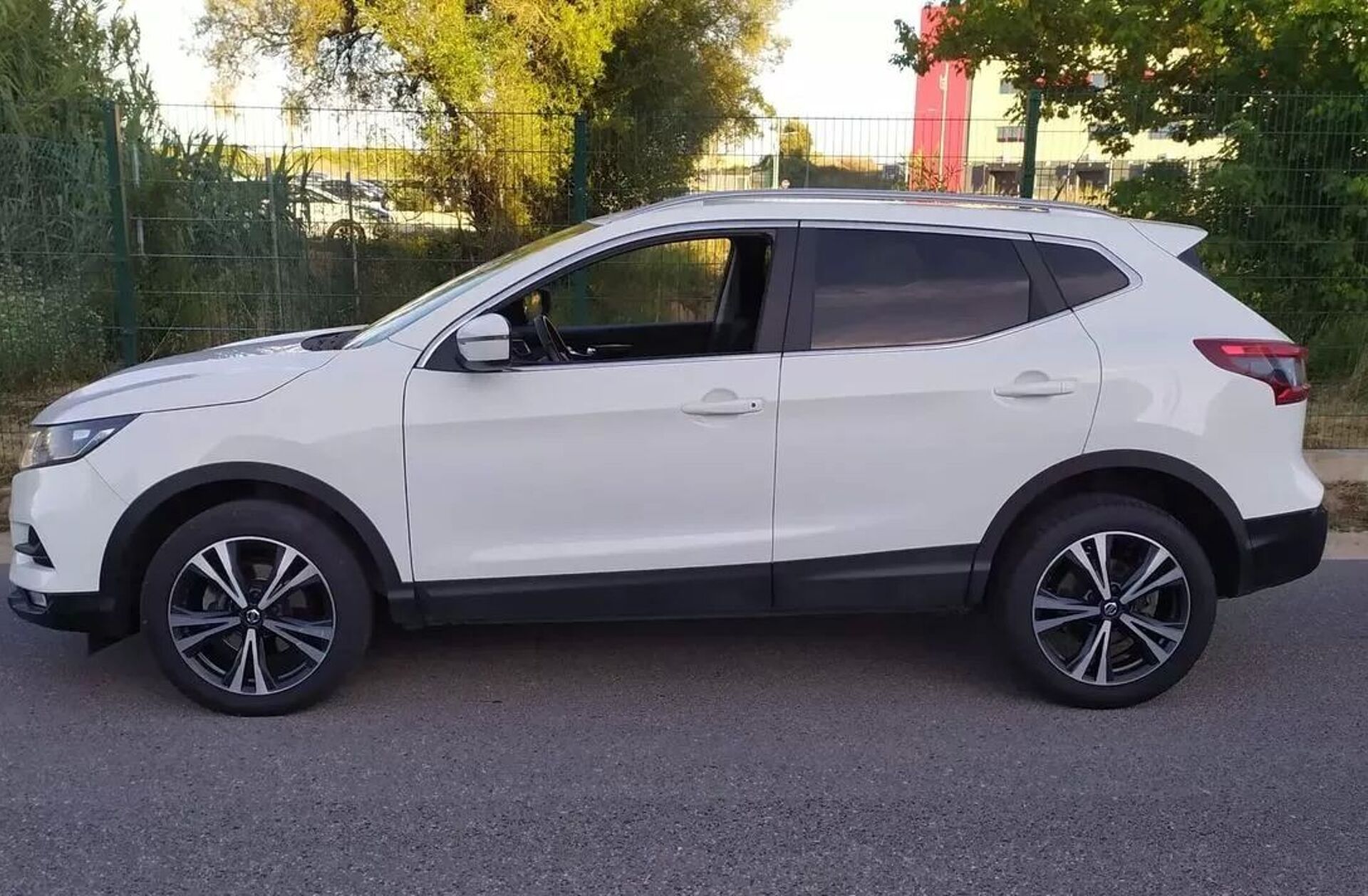 NISSAN Qashqai 1.5 dCi Acenta C/Barras de Tejadilho