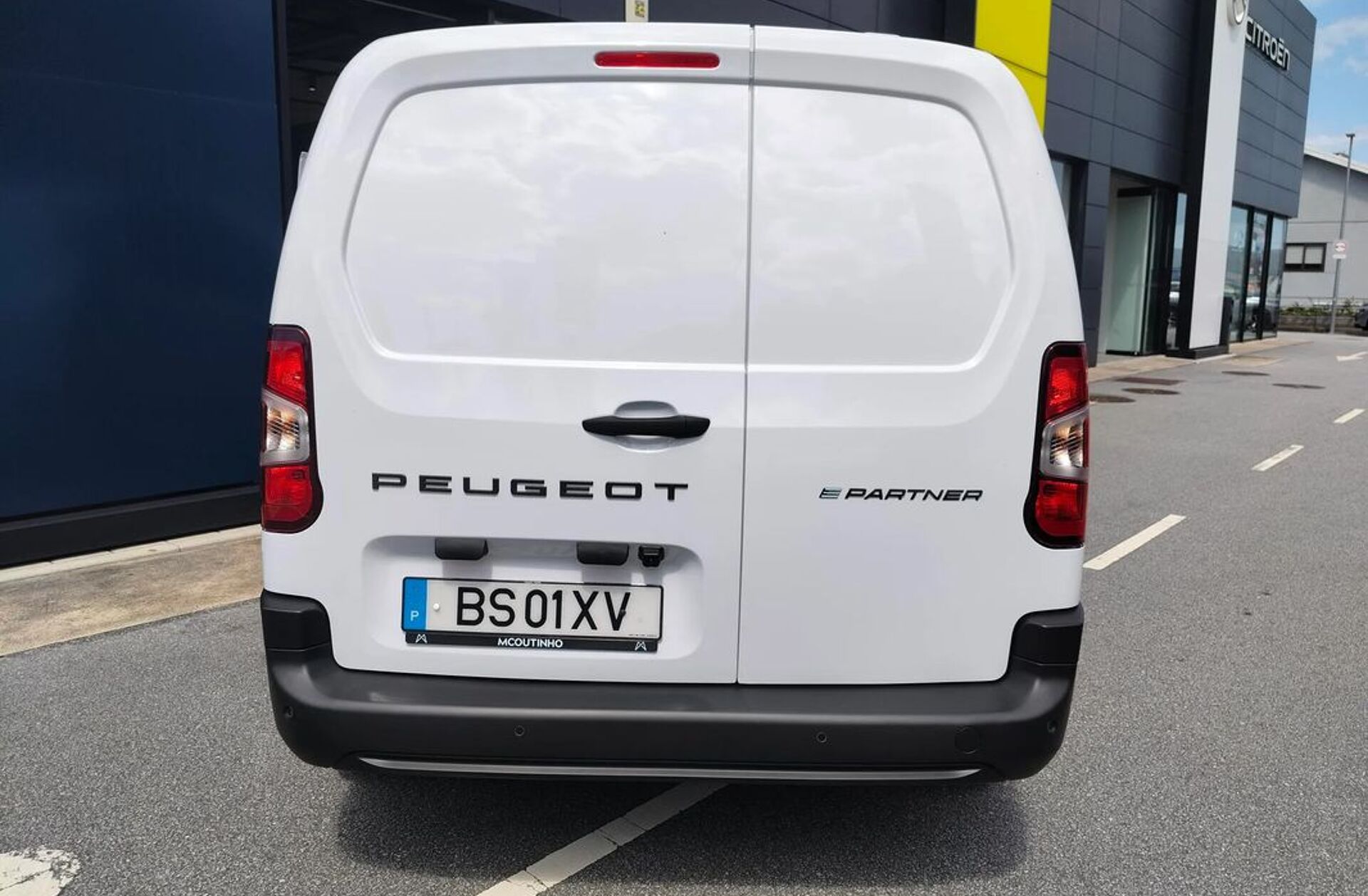 PEUGEOT Partner e- 50 kWh Standard