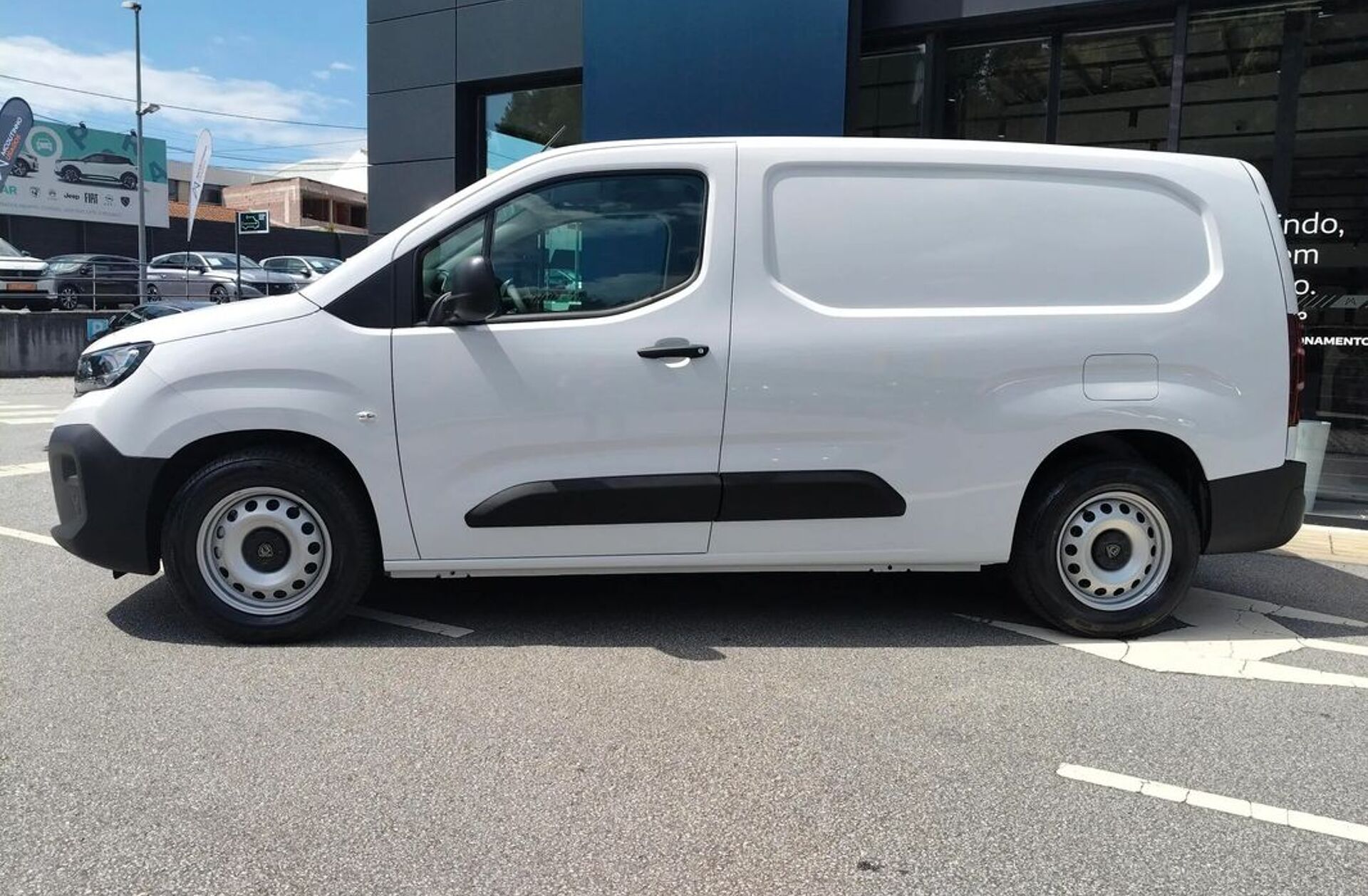 PEUGEOT Partner e- 50 kWh Standard