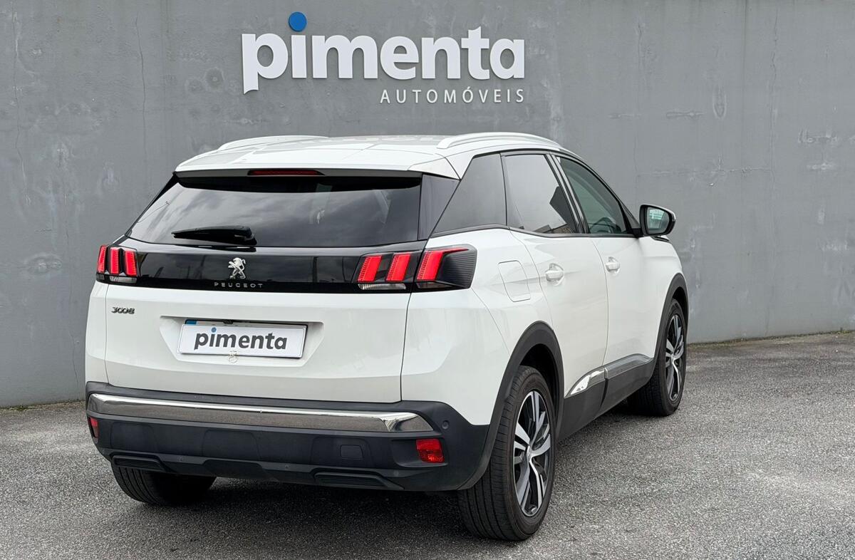 PEUGEOT 3008 1.5 BlueHDi Allure EAT8