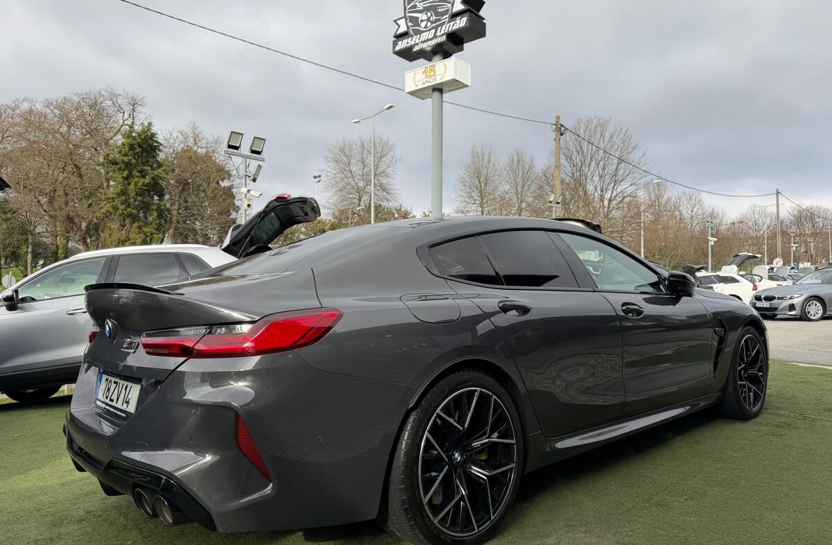 BMW Serie-8 M8