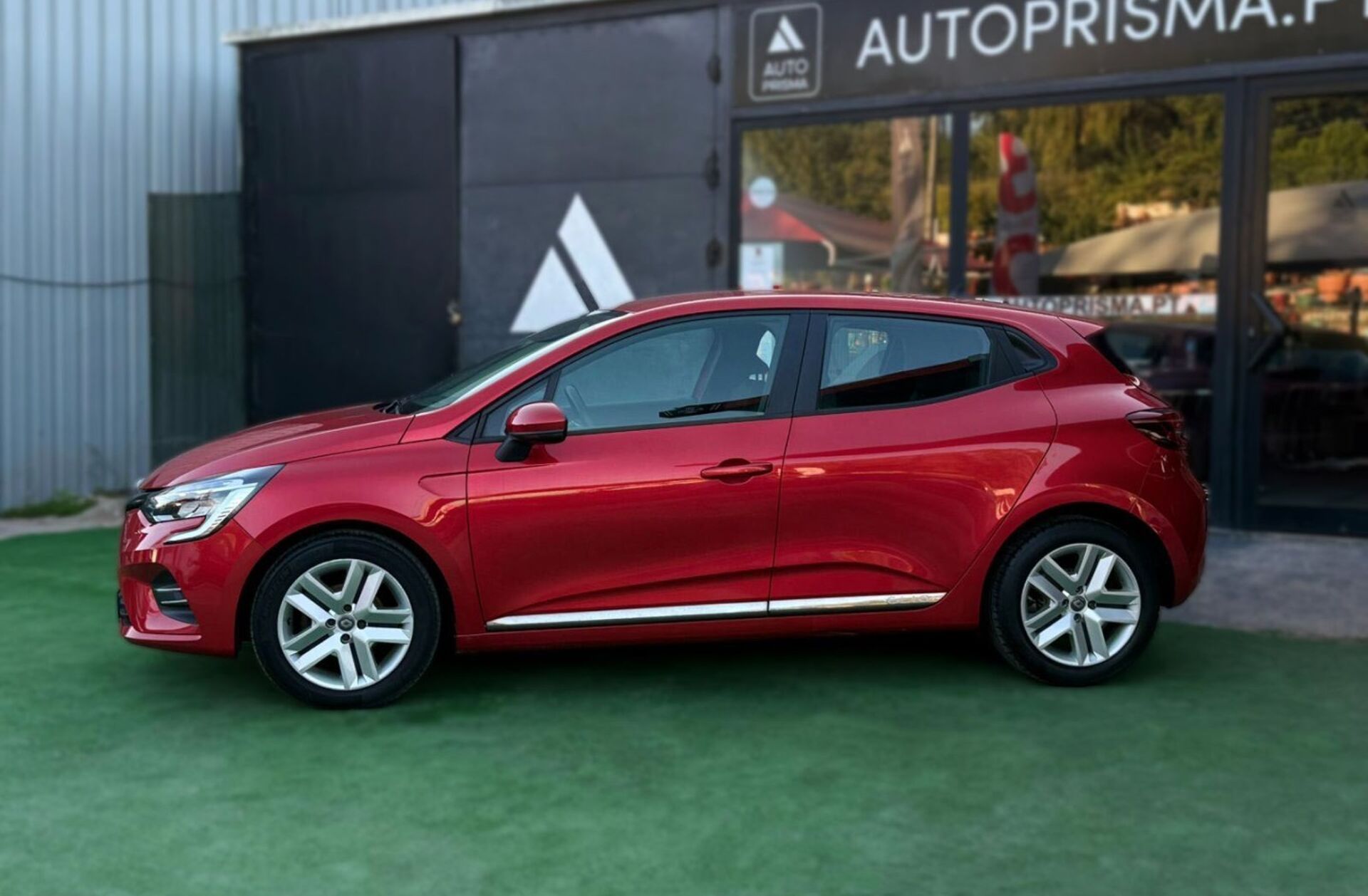 RENAULT Clio 0.9 TCe Limited